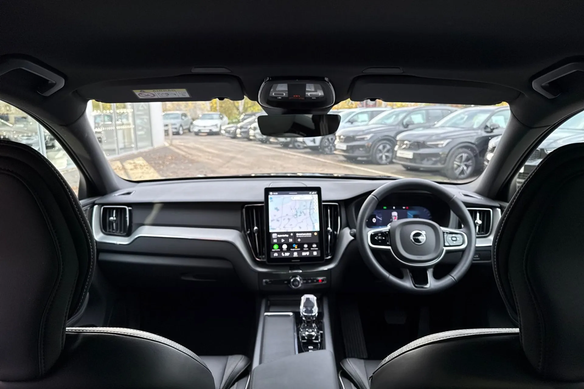 Volvo XC60 thumbnail image number 3