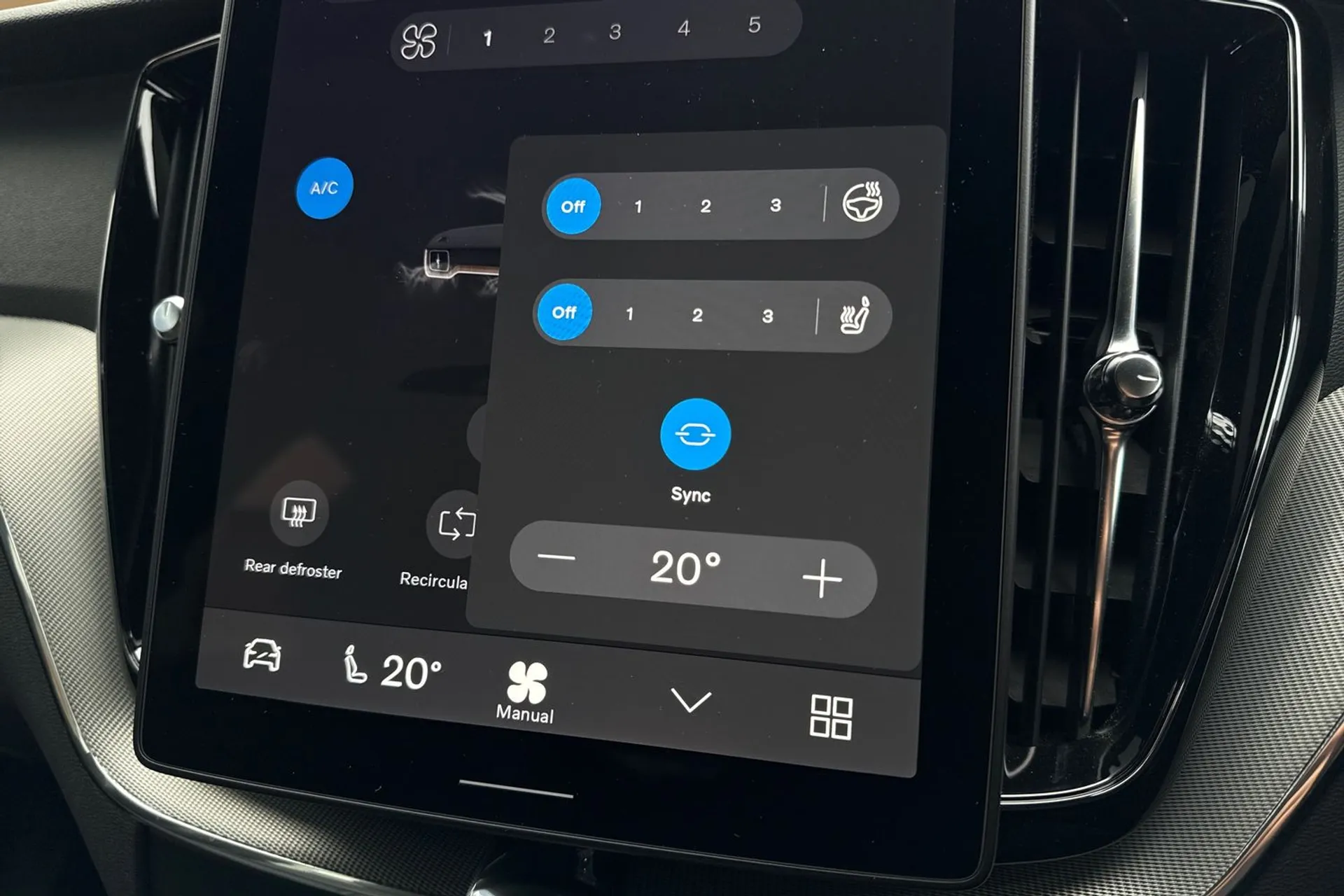 Volvo XC60 thumbnail image number 41