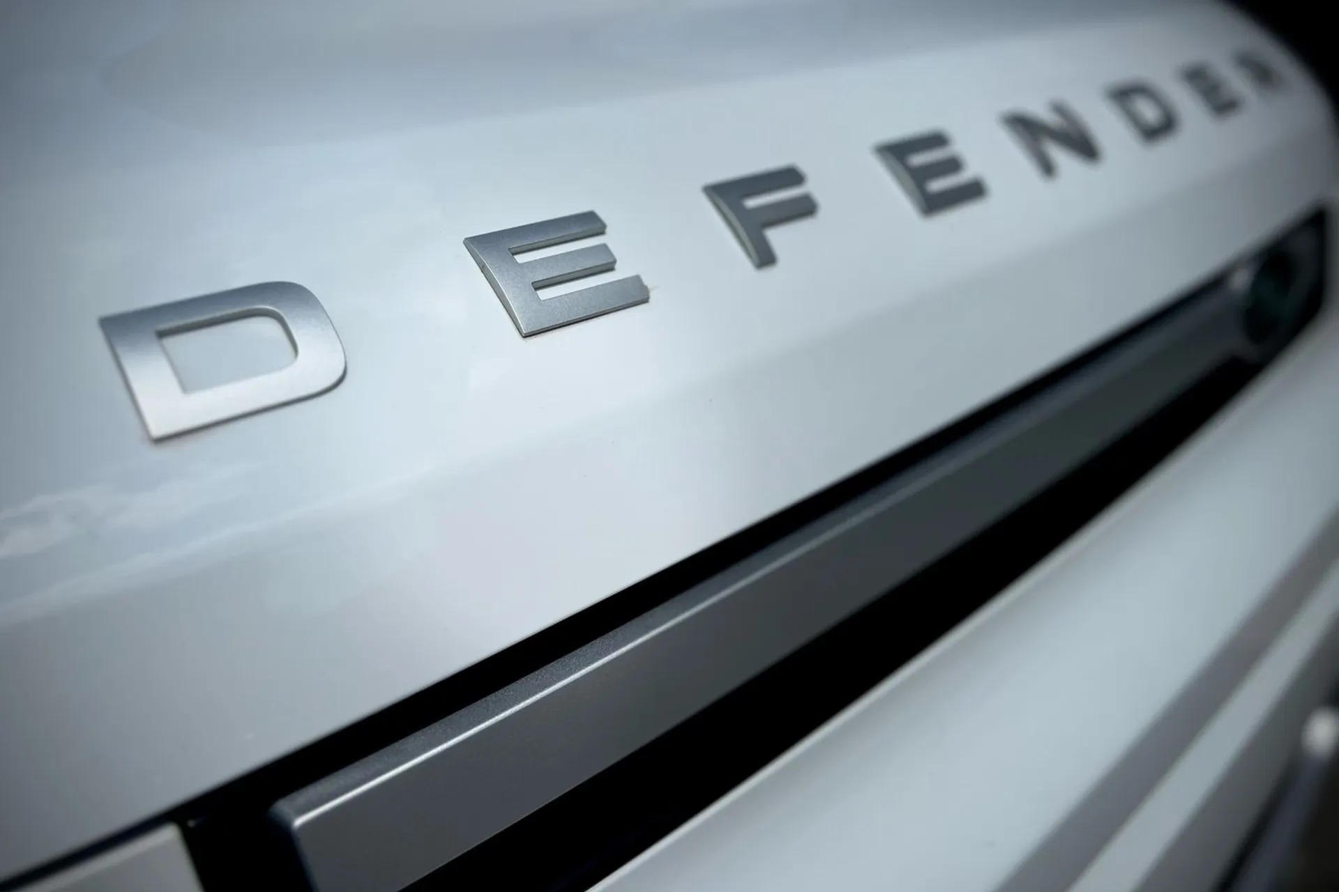 LAND ROVER DEFENDER thumbnail image number 19