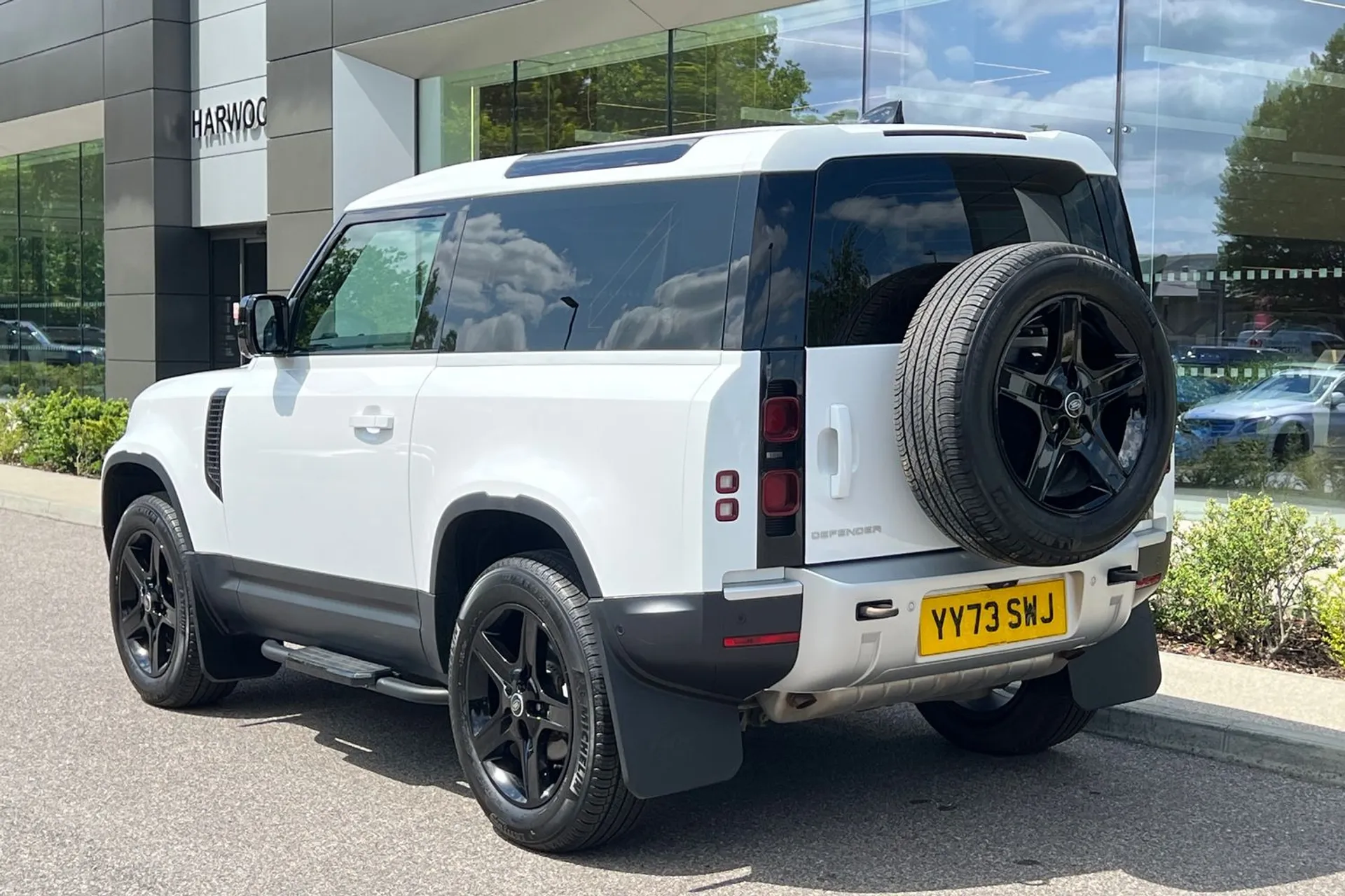 LAND ROVER DEFENDER thumbnail image number 14