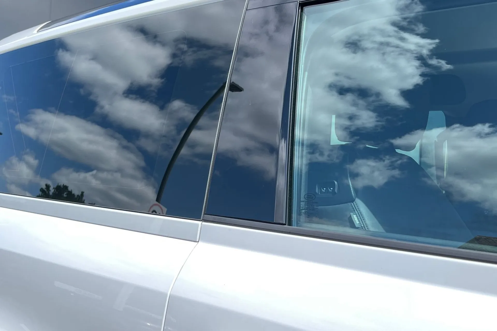 LAND ROVER DEFENDER thumbnail image number 22