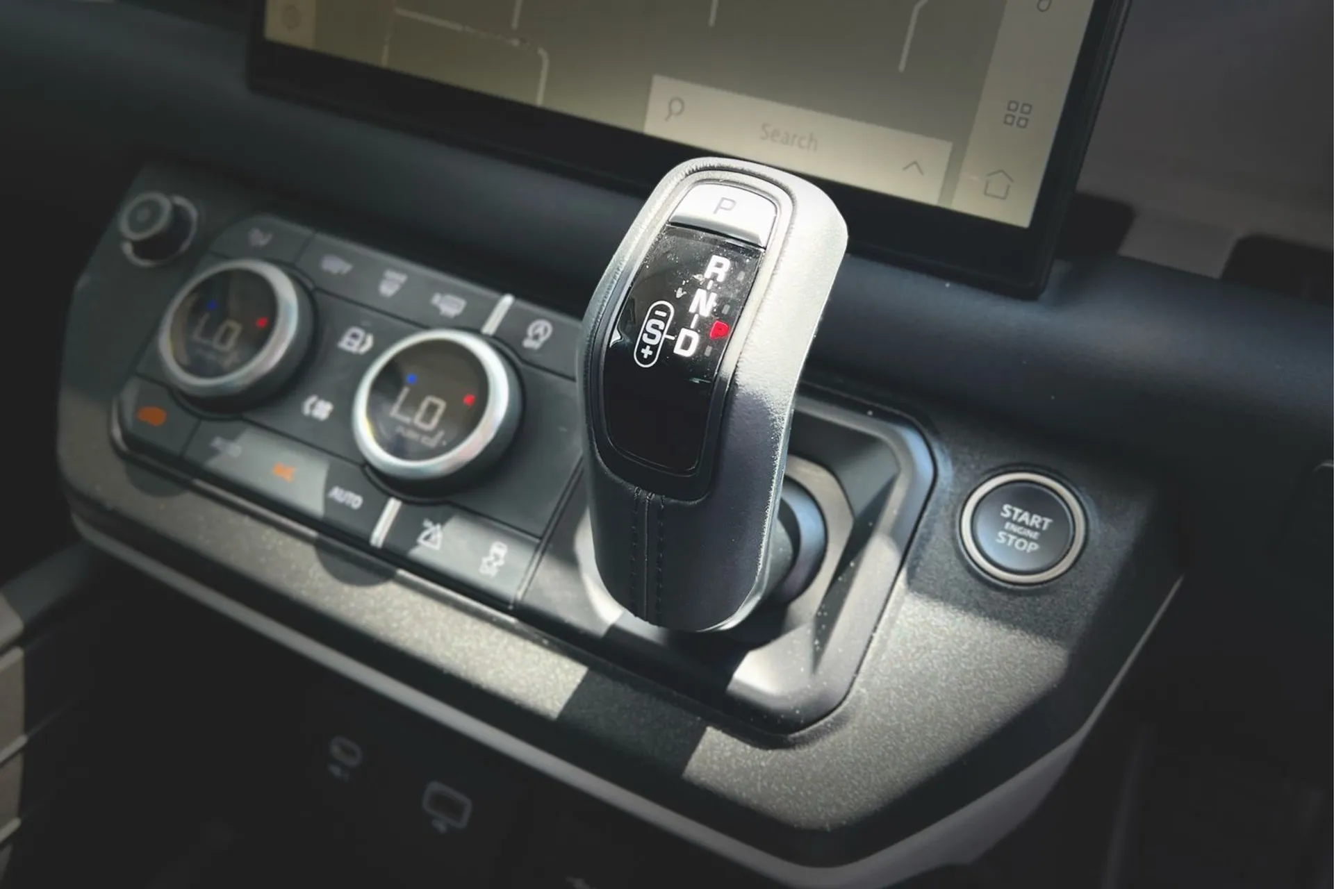 LAND ROVER DEFENDER thumbnail image number 26