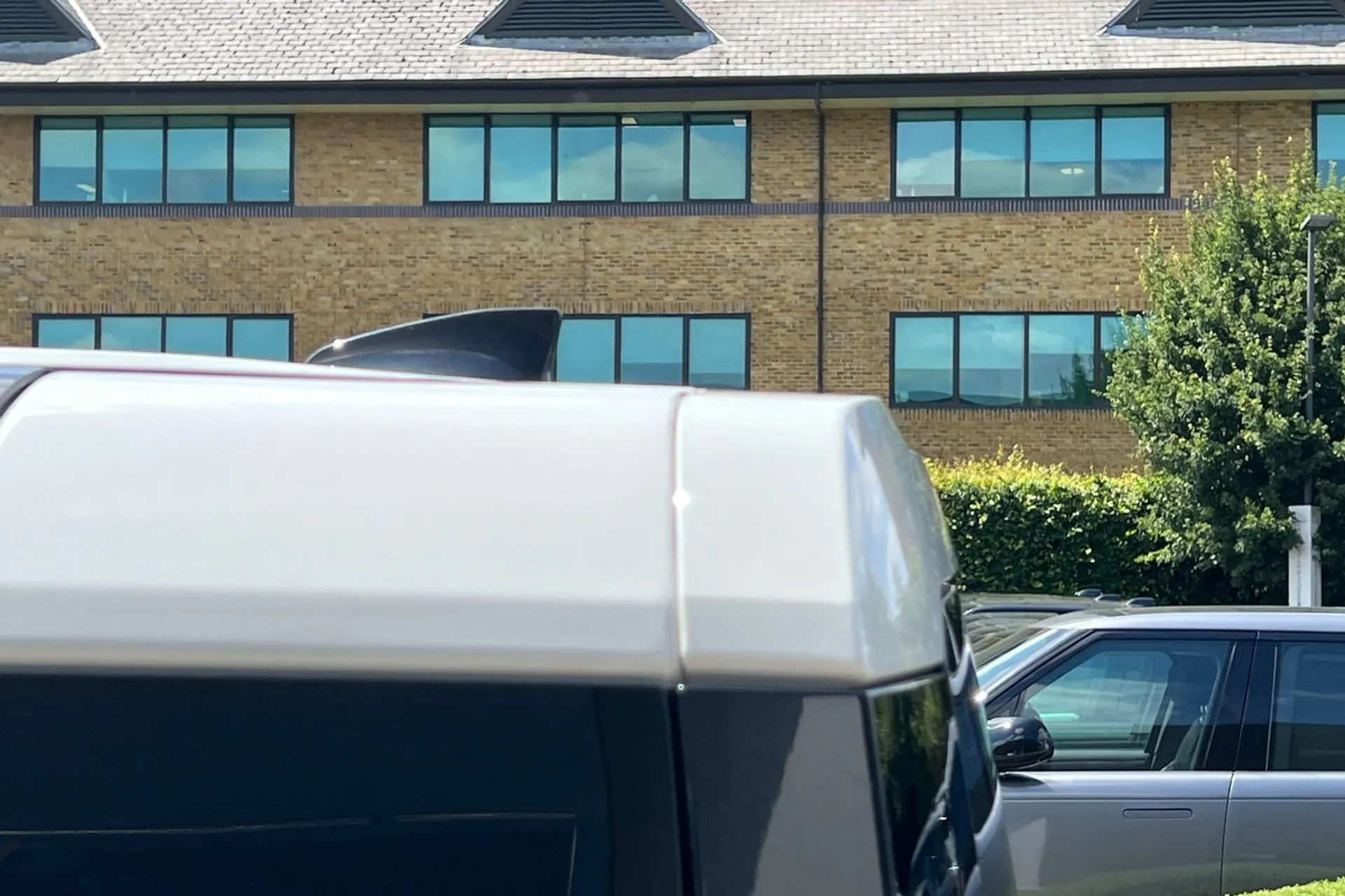 LAND ROVER DEFENDER thumbnail image number 23