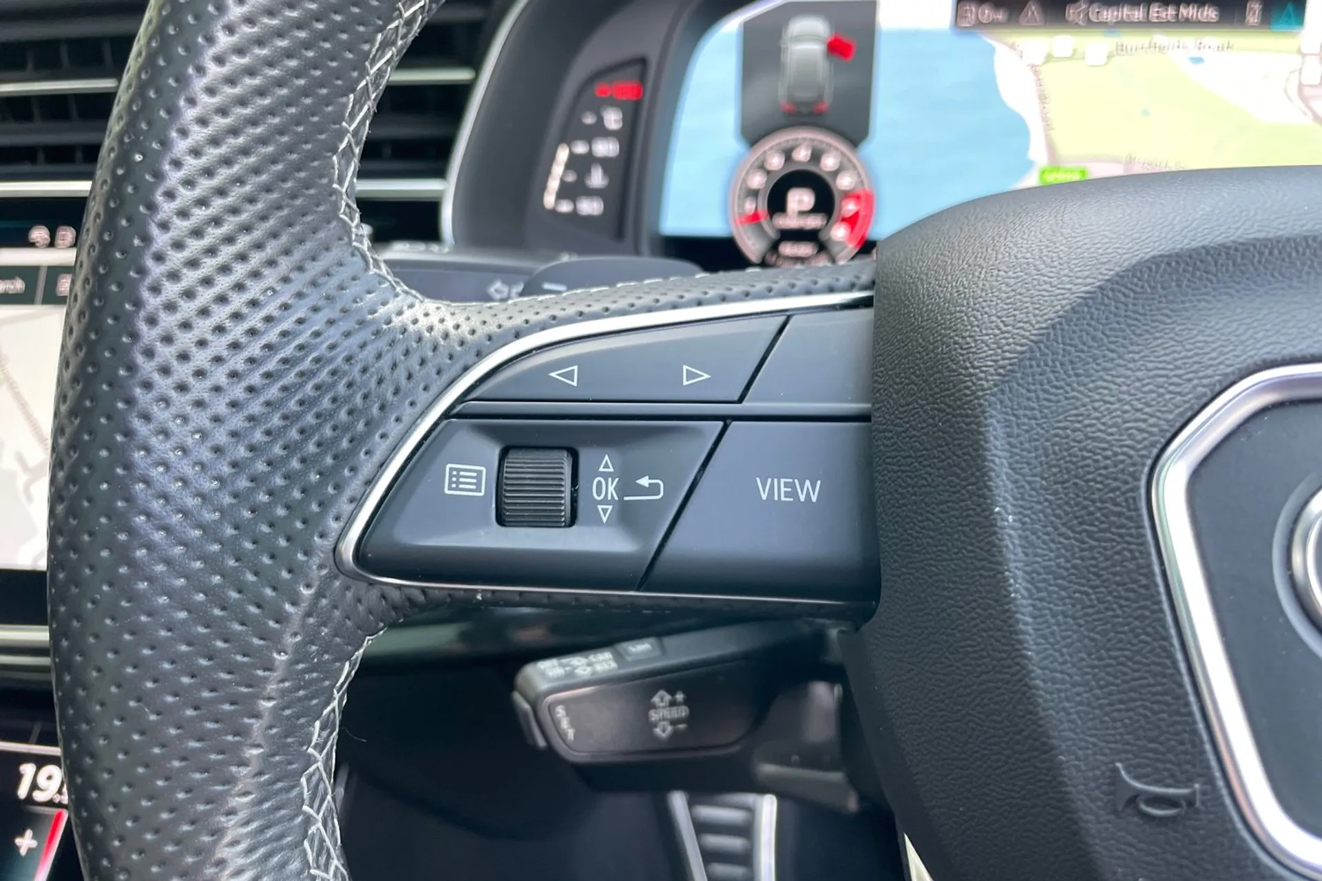 Audi Q7 thumbnail image number 39