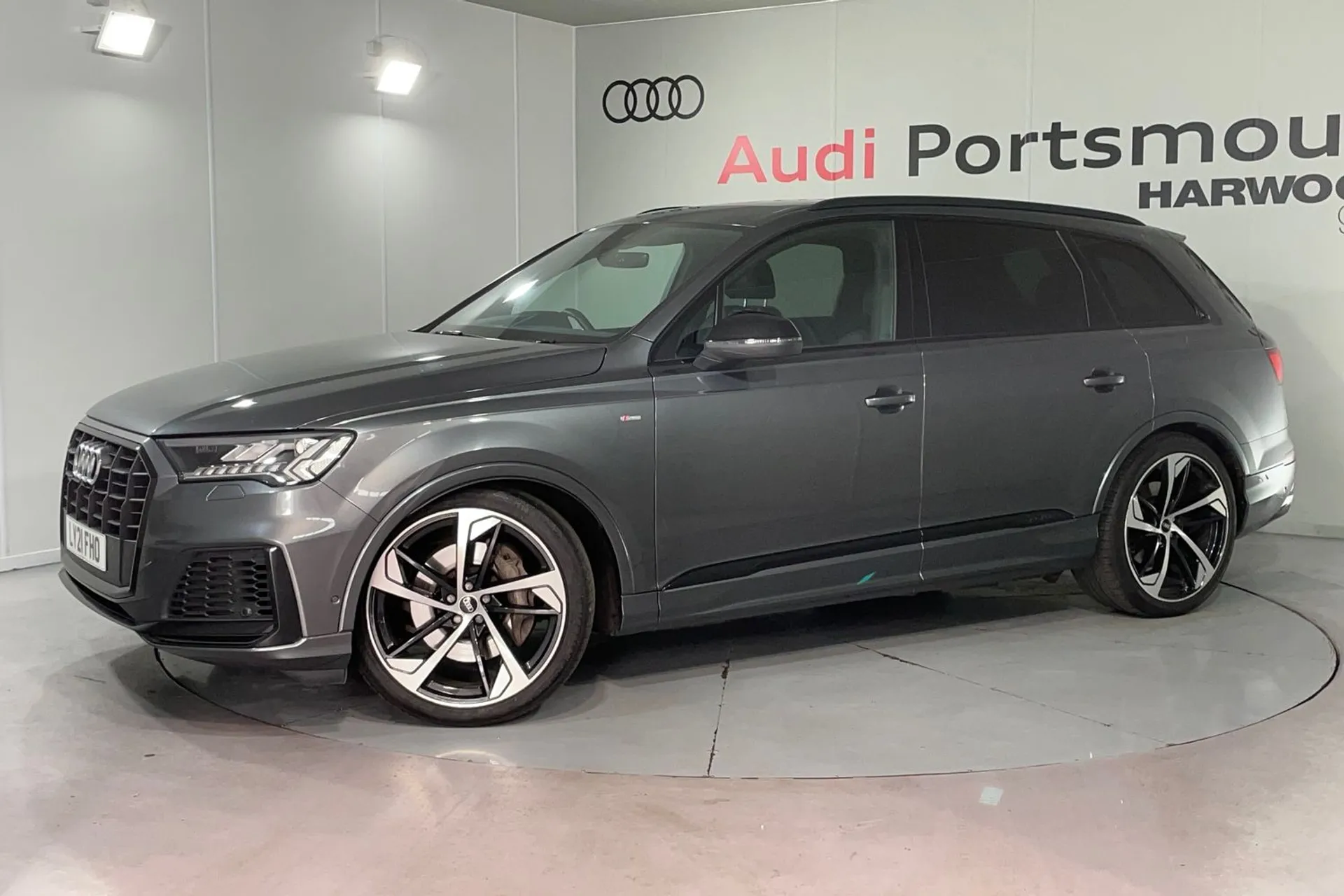 Audi Q7 thumbnail image number 5