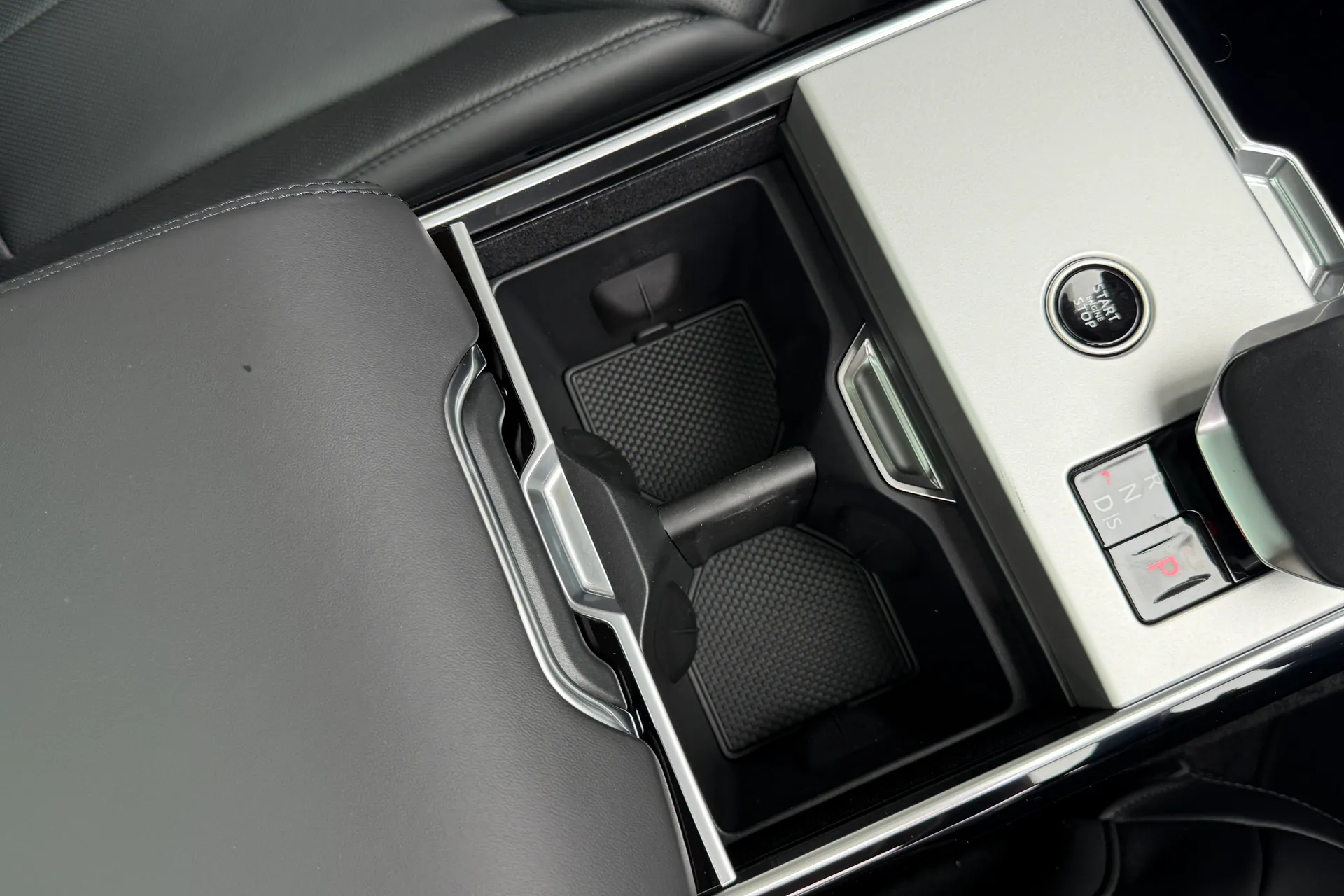 LAND ROVER RANGE ROVER thumbnail image number 75