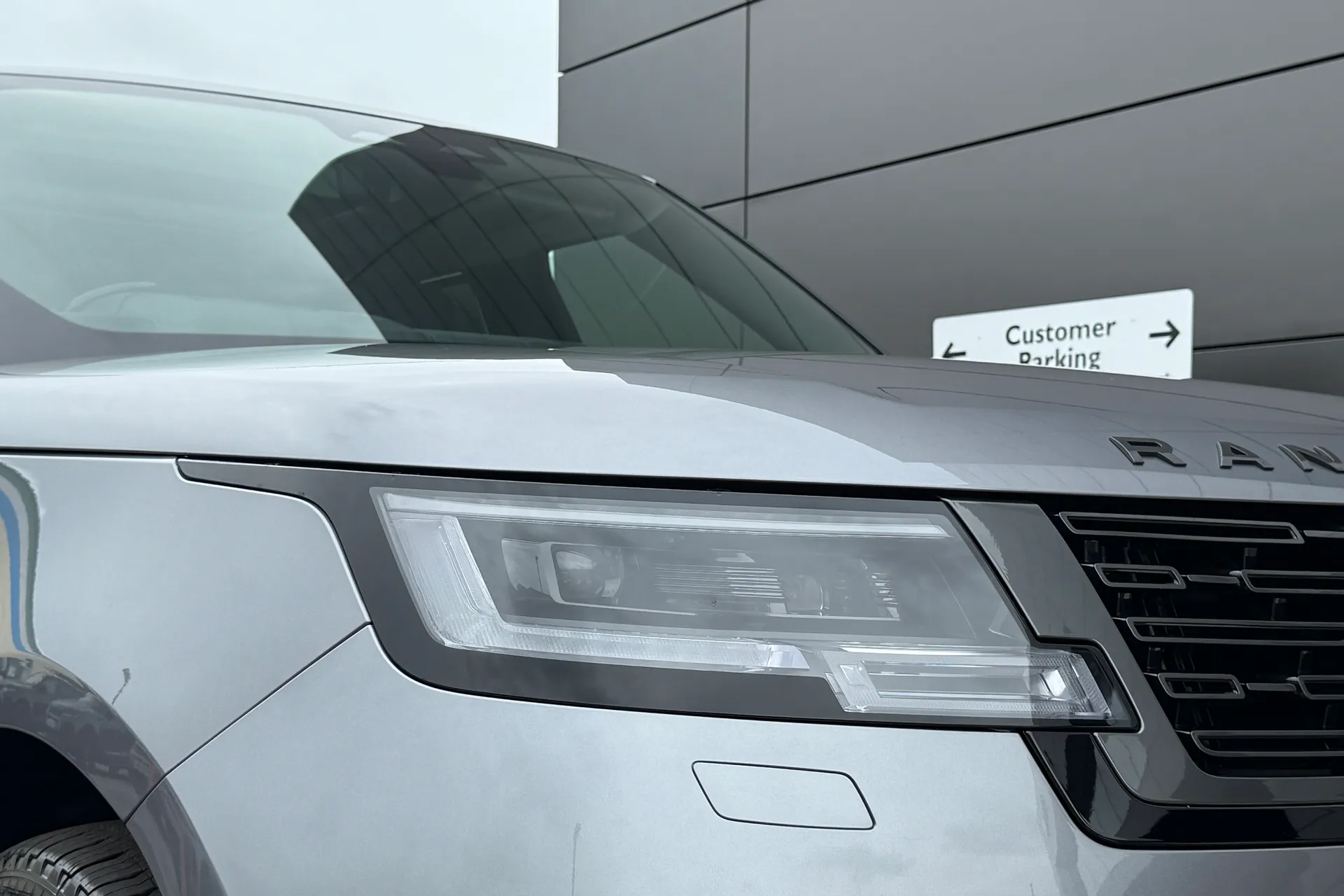 LAND ROVER RANGE ROVER thumbnail image number 30