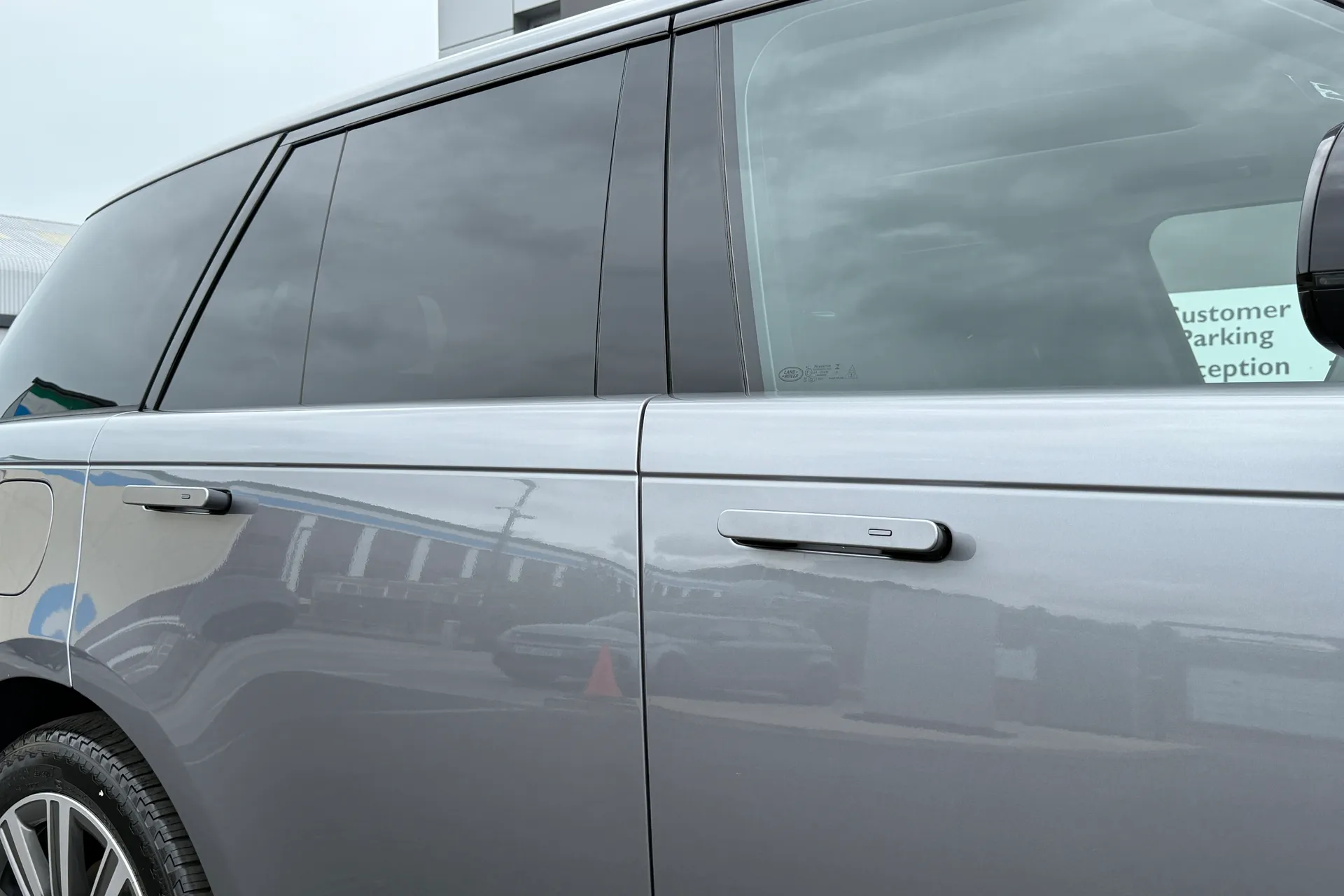 LAND ROVER RANGE ROVER thumbnail image number 37