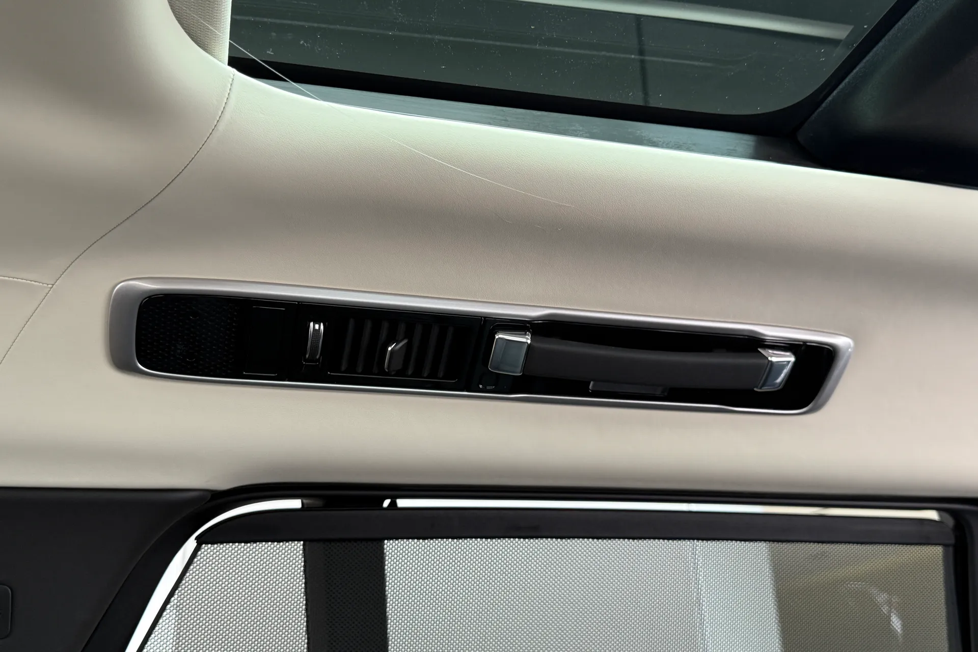 LAND ROVER RANGE ROVER thumbnail image number 78