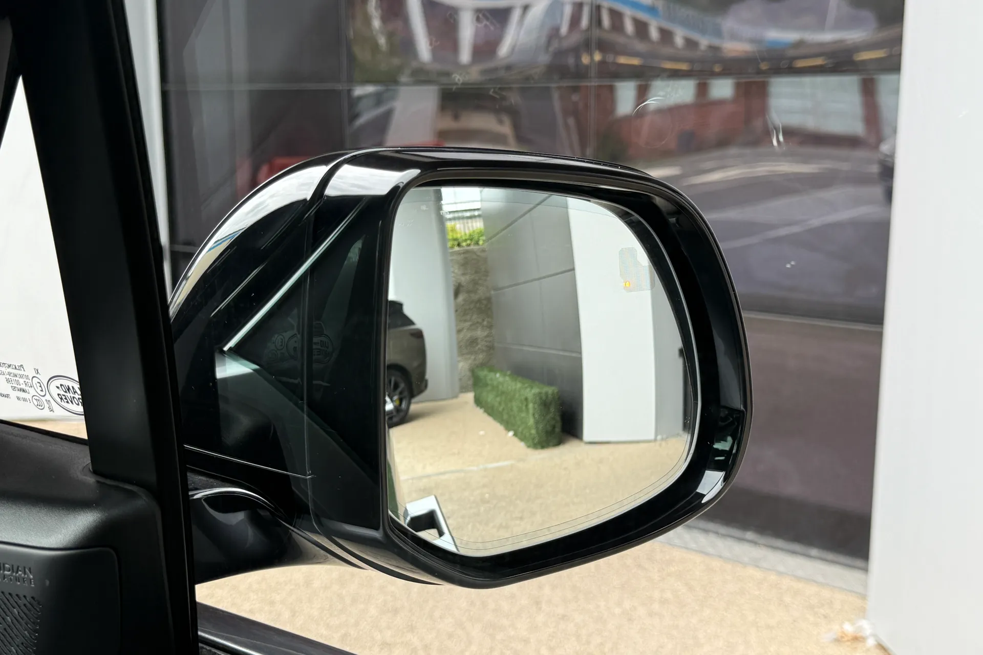 LAND ROVER RANGE ROVER thumbnail image number 13