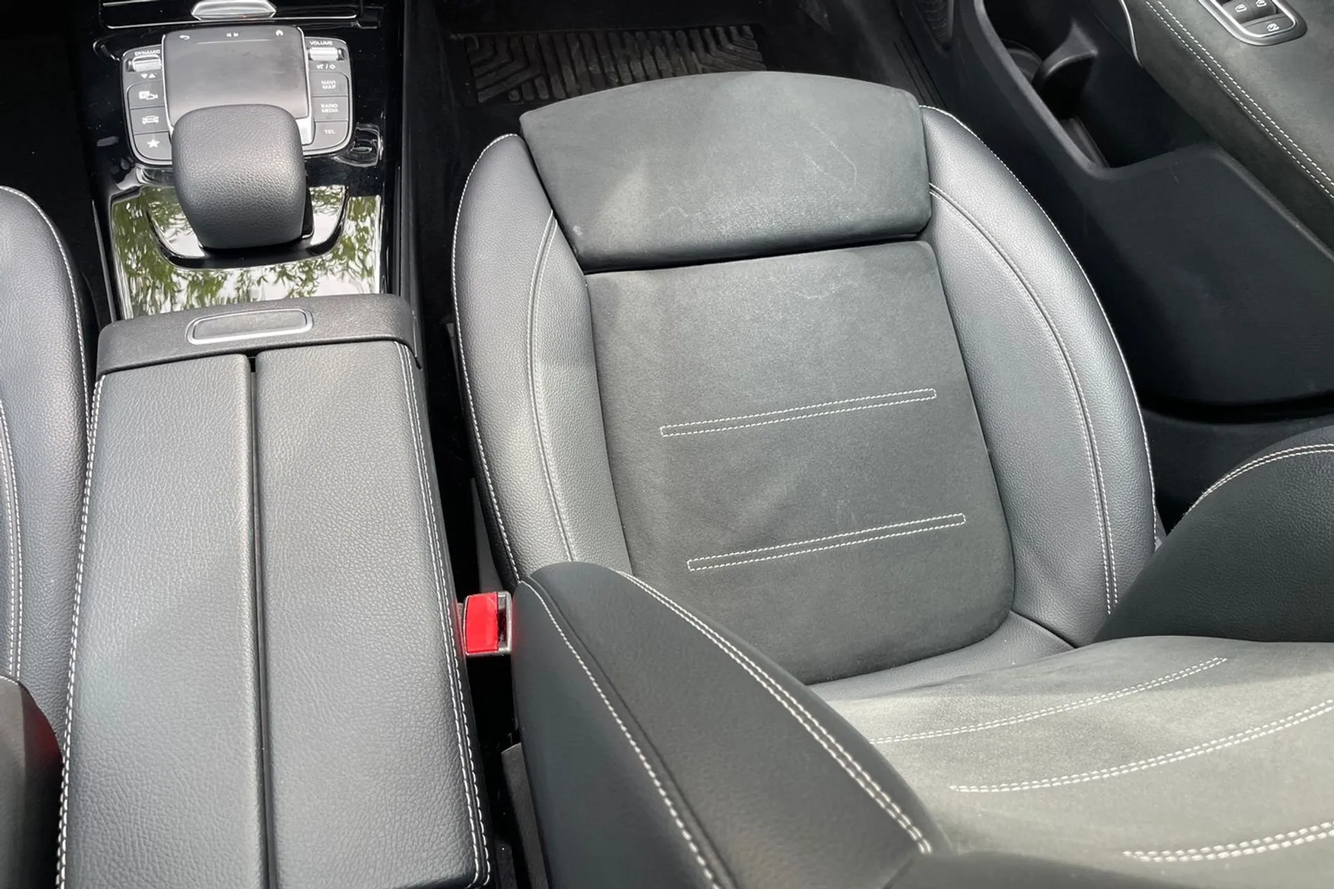 MERCEDES-BENZ A CLASS thumbnail image number 35