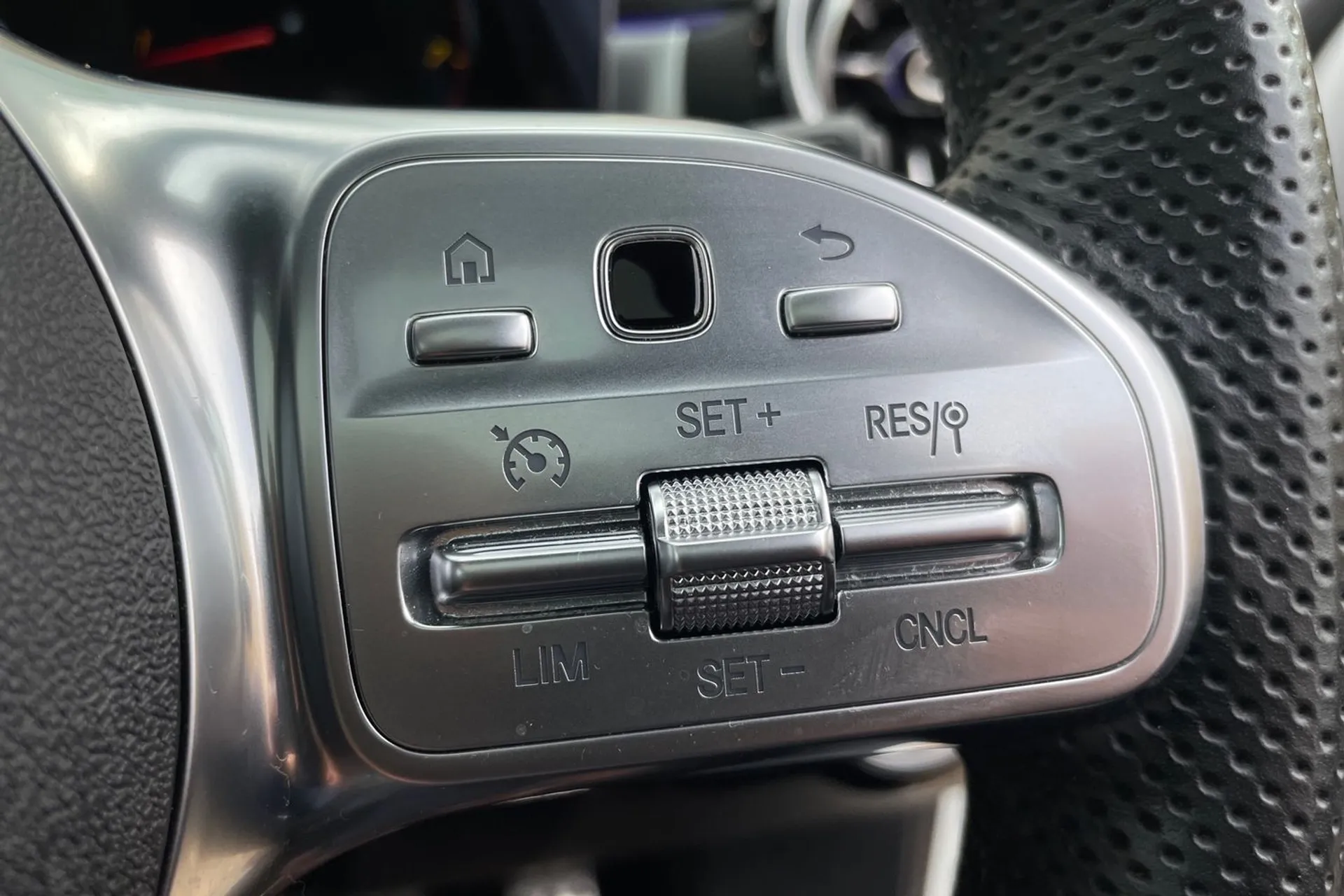 MERCEDES-BENZ A CLASS thumbnail image number 39