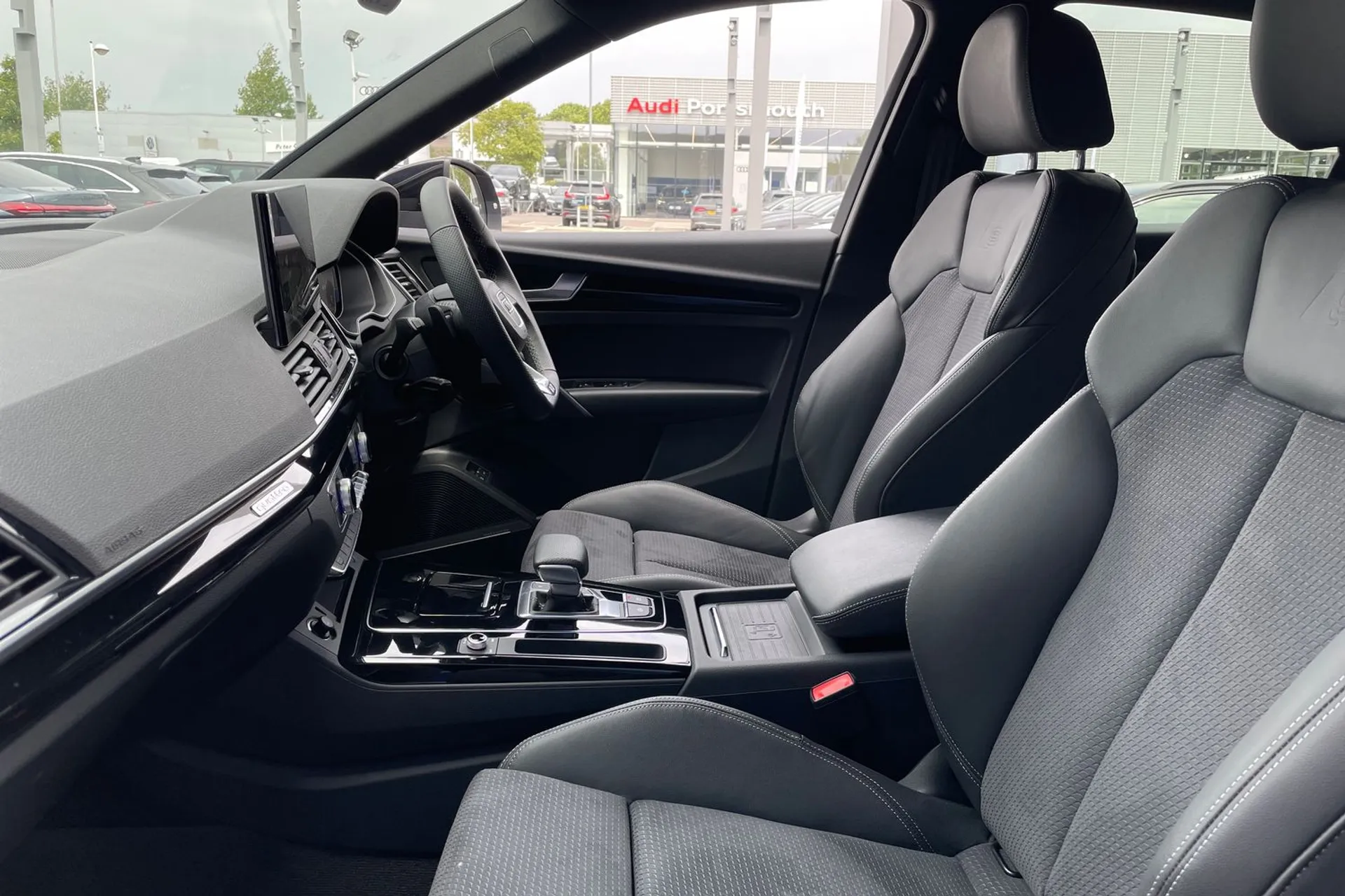 Audi Q5 thumbnail image number 29