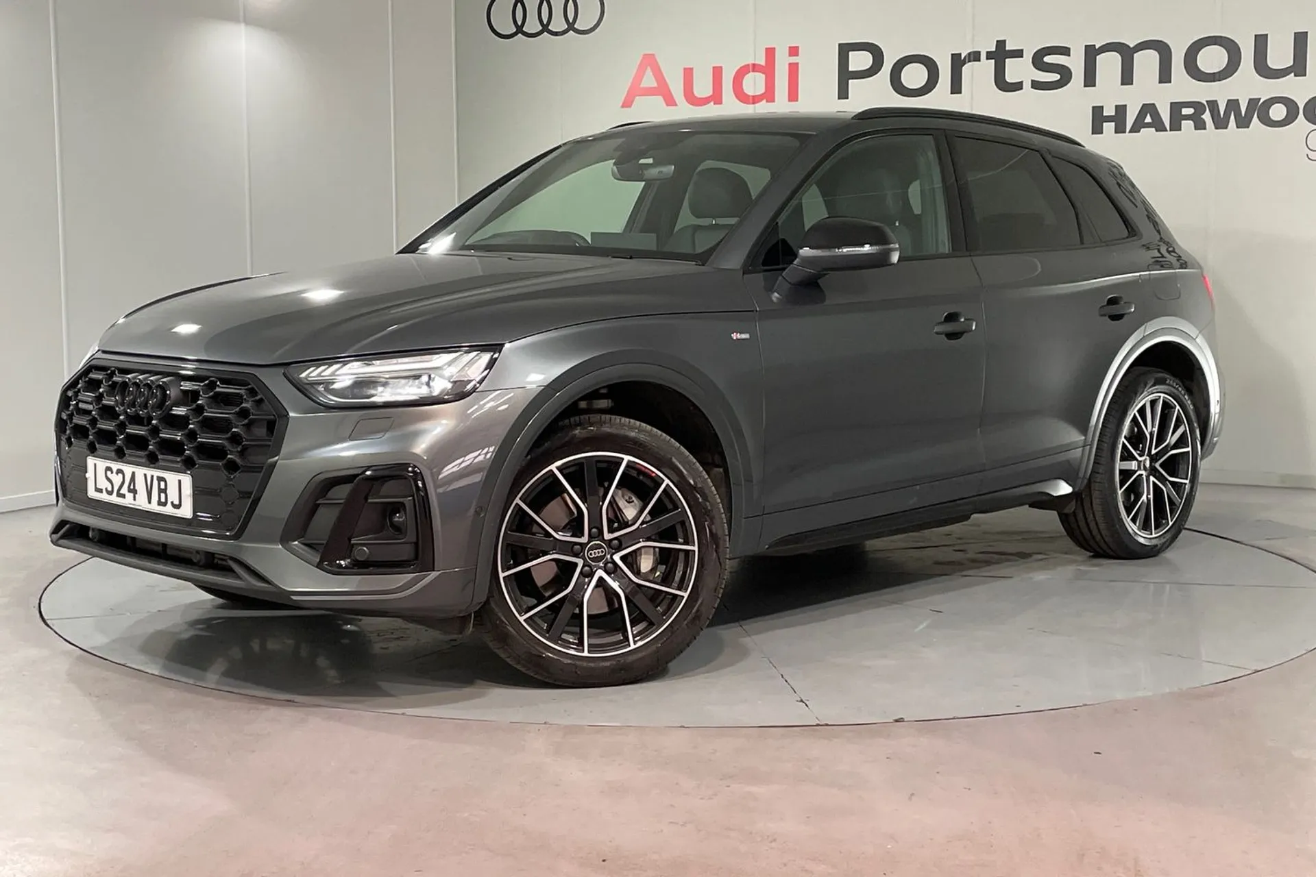 Audi Q5 thumbnail image number 11