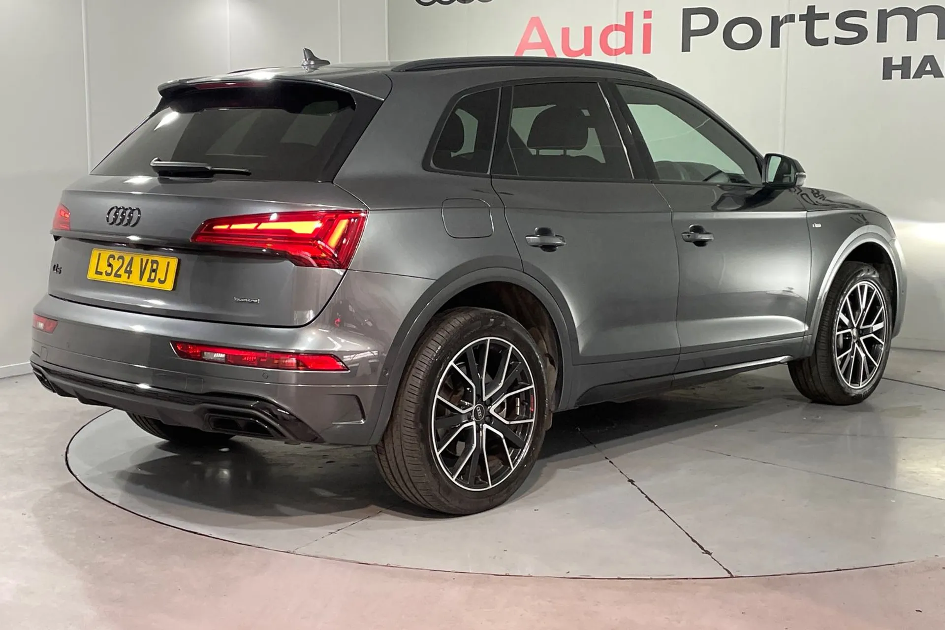 Audi Q5 thumbnail image number 7