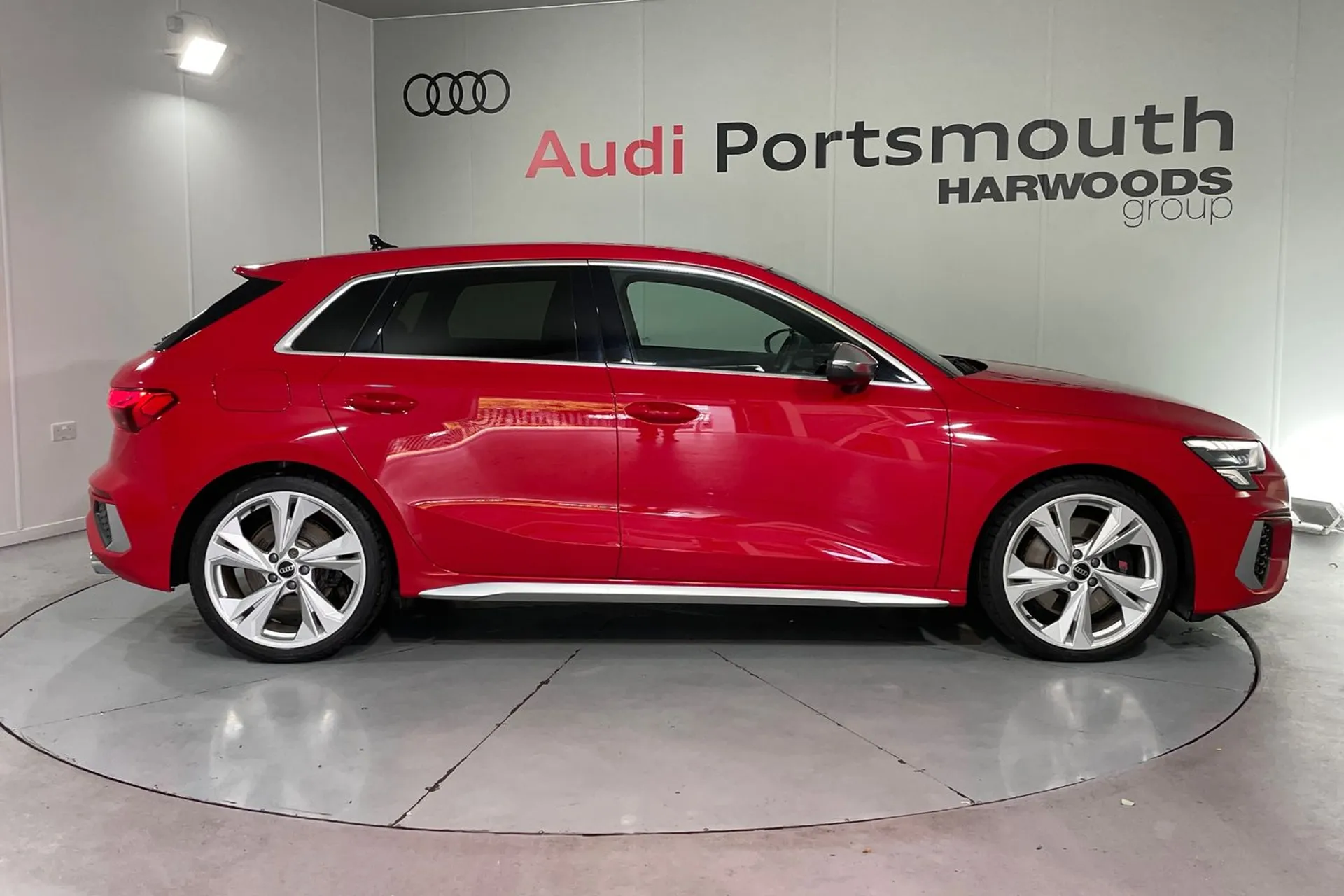 Audi A3 thumbnail image number 2