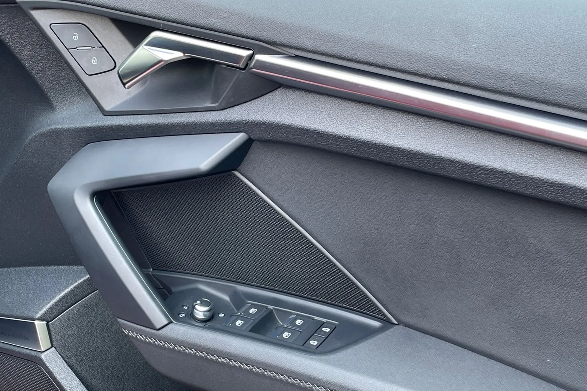 Audi A3 thumbnail image number 43