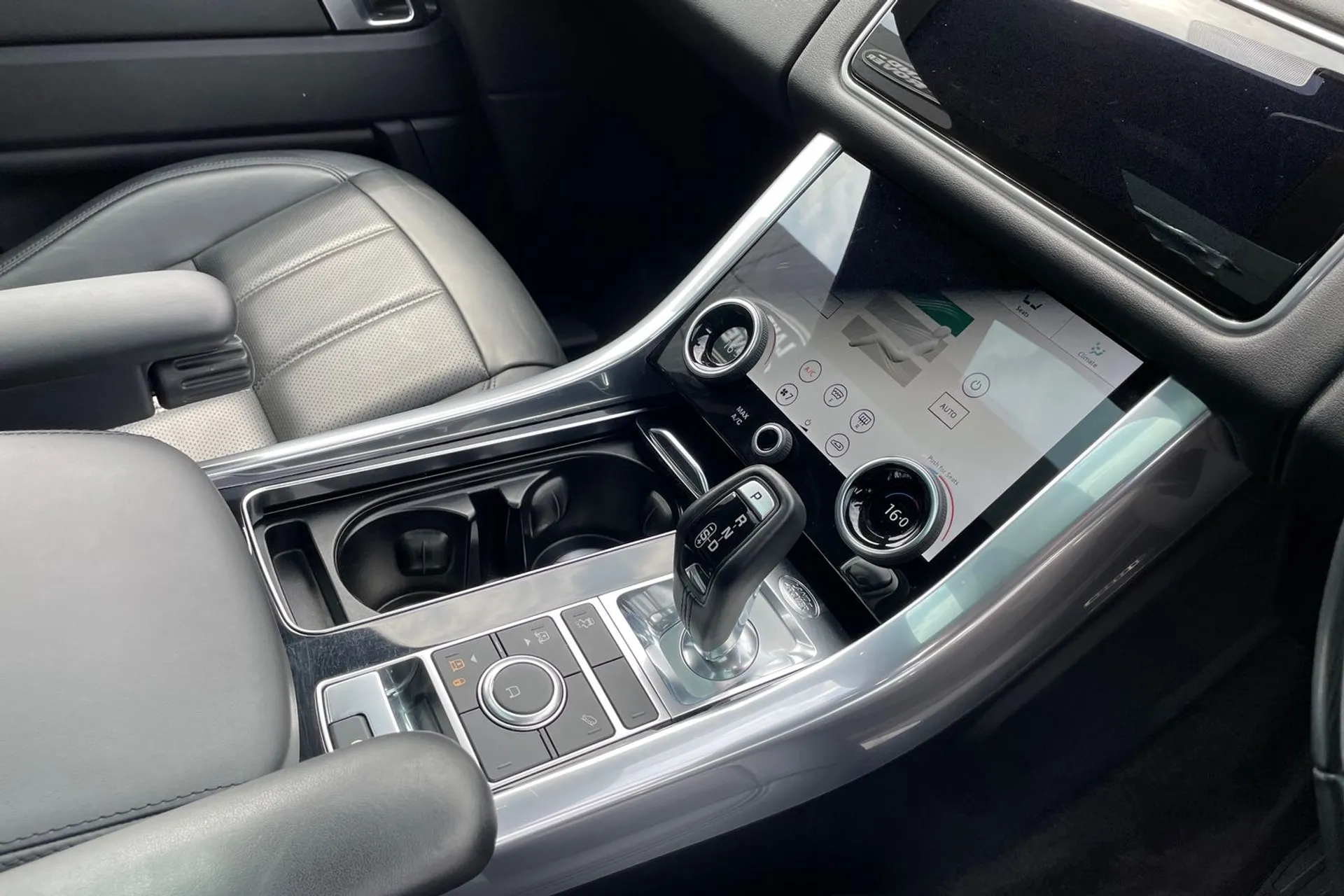 LAND ROVER RANGE ROVER SPORT thumbnail image number 18