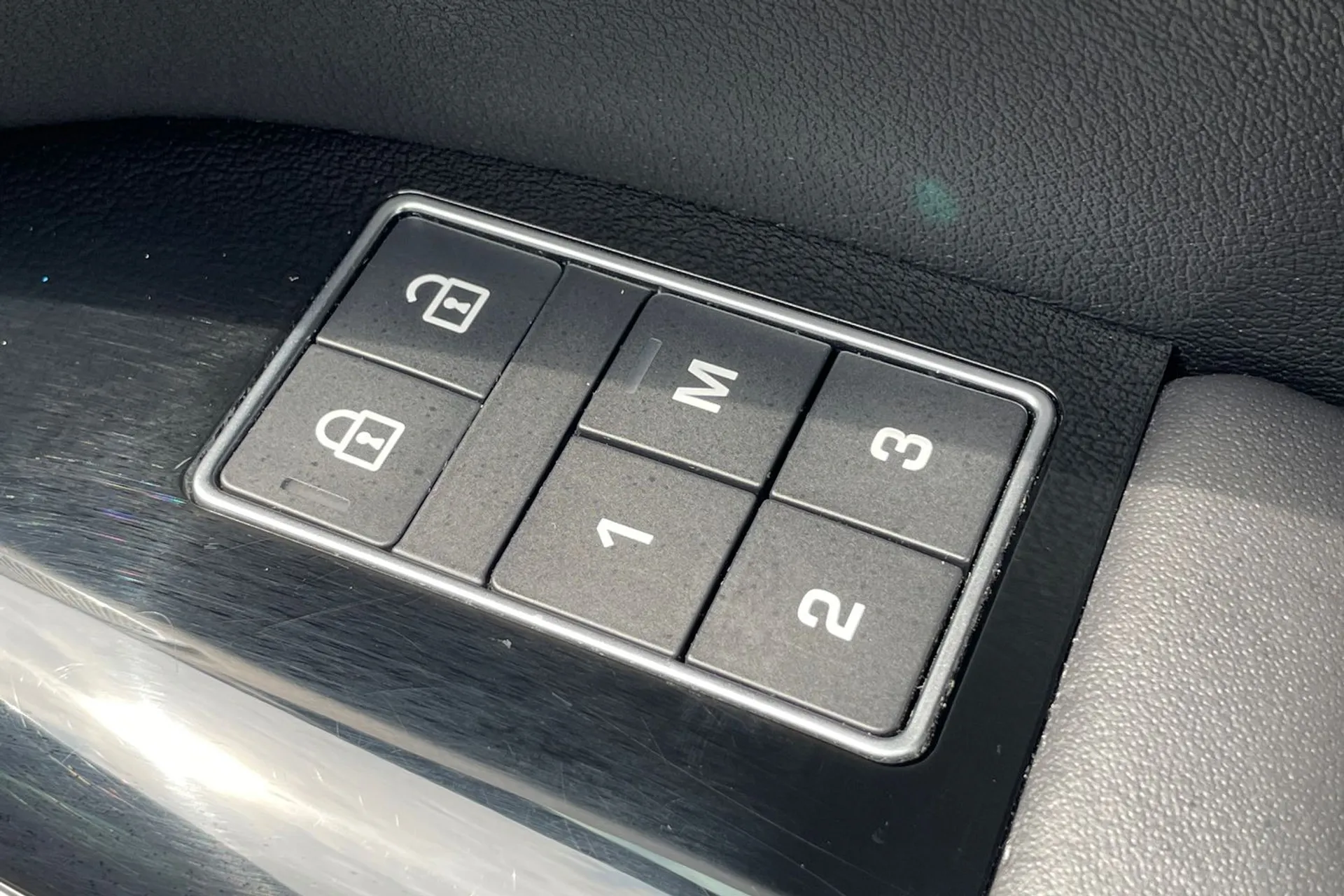 LAND ROVER RANGE ROVER SPORT thumbnail image number 58