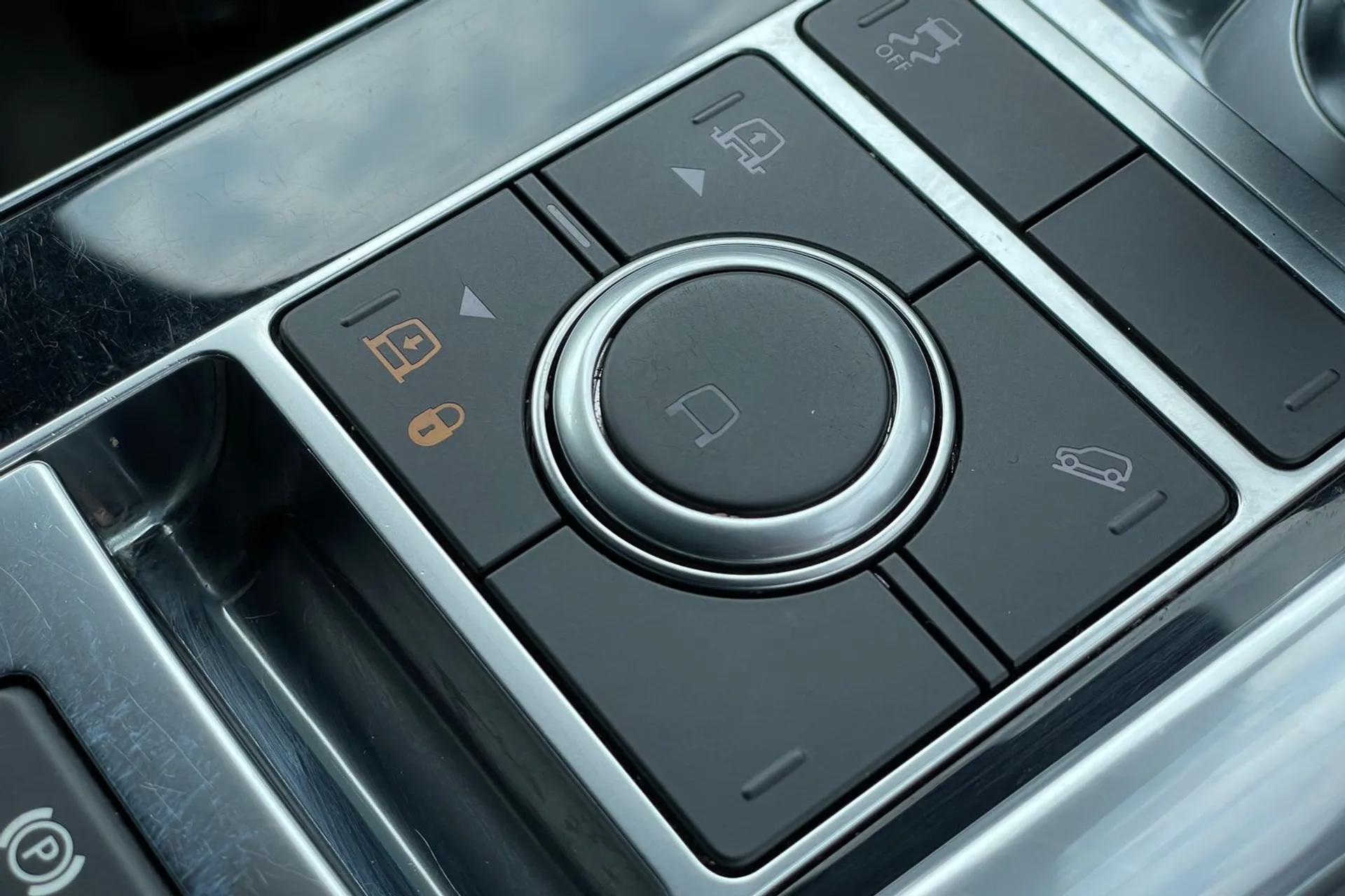 LAND ROVER RANGE ROVER SPORT thumbnail image number 20