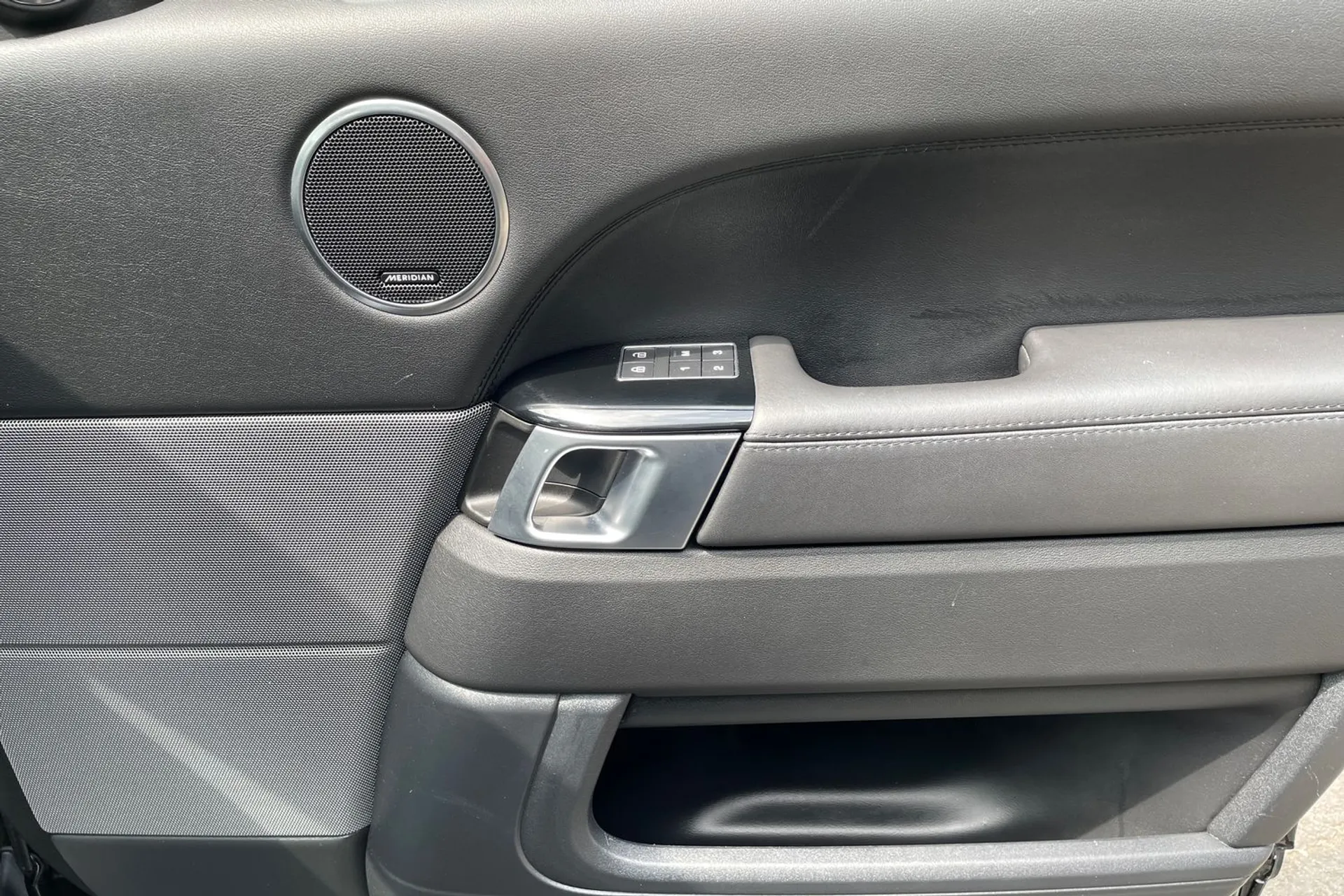 LAND ROVER RANGE ROVER SPORT thumbnail image number 57