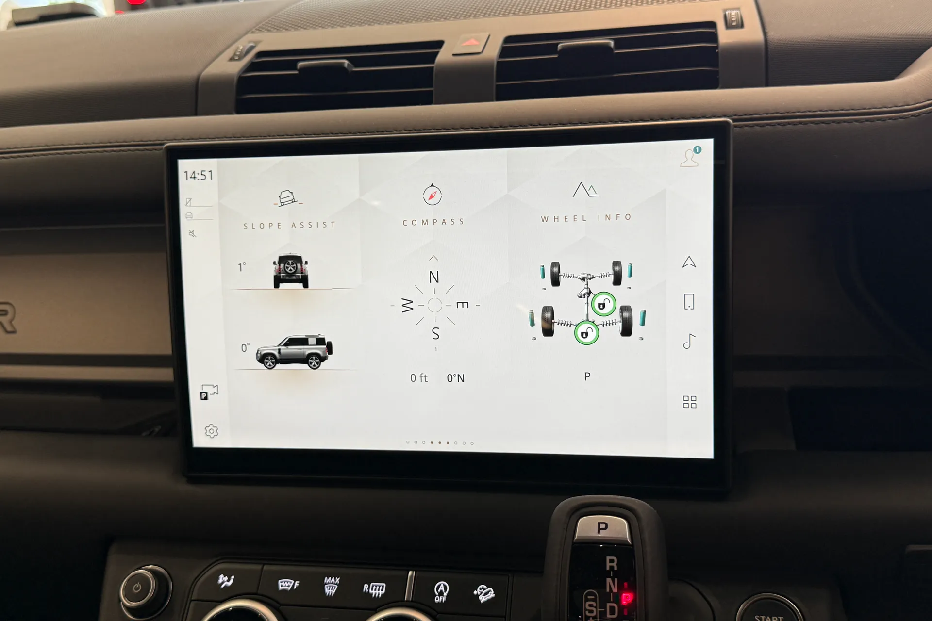 LAND ROVER Defender 90 thumbnail image number 65