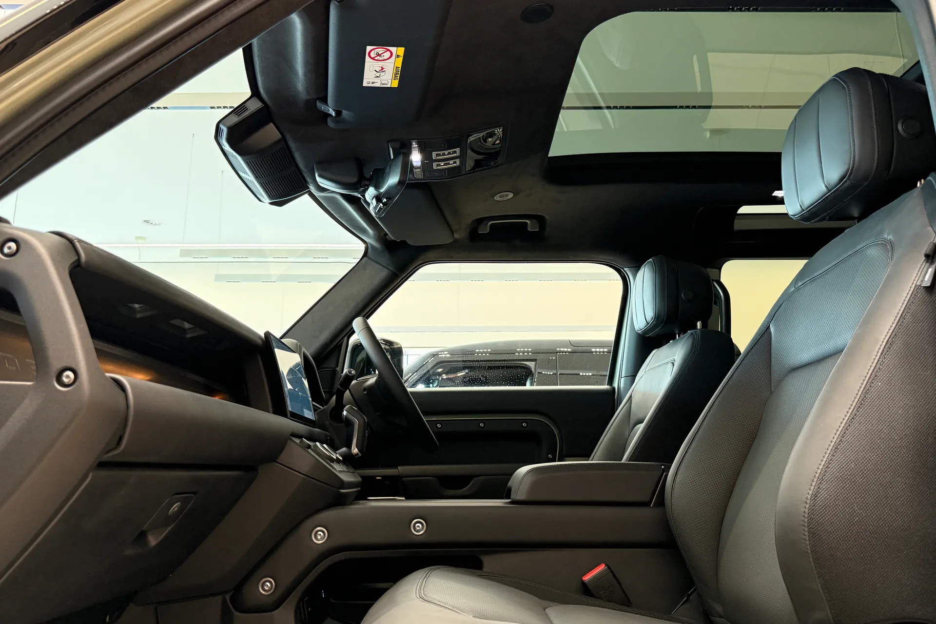 LAND ROVER Defender 90 thumbnail image number 58