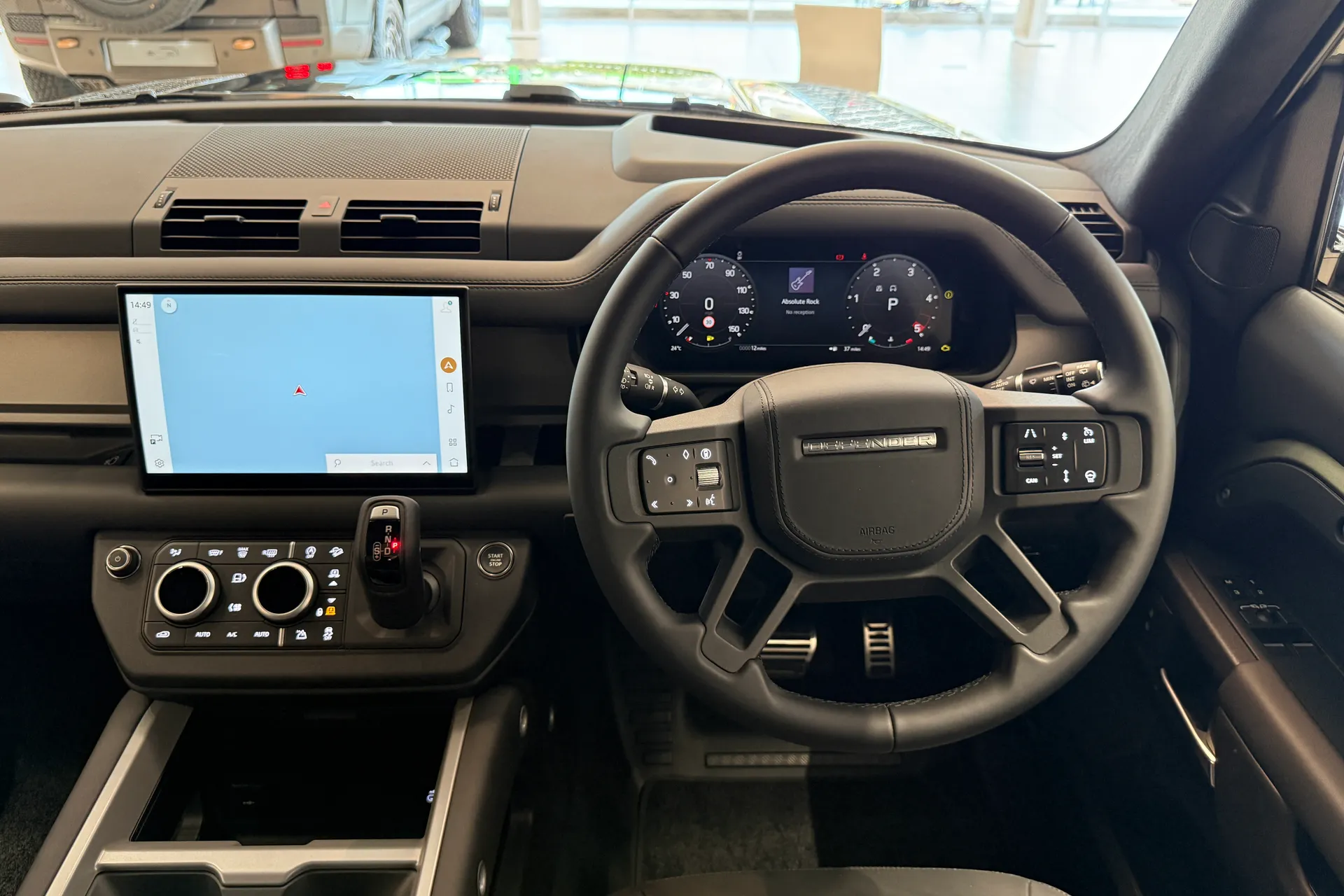 LAND ROVER Defender 90 thumbnail image number 34