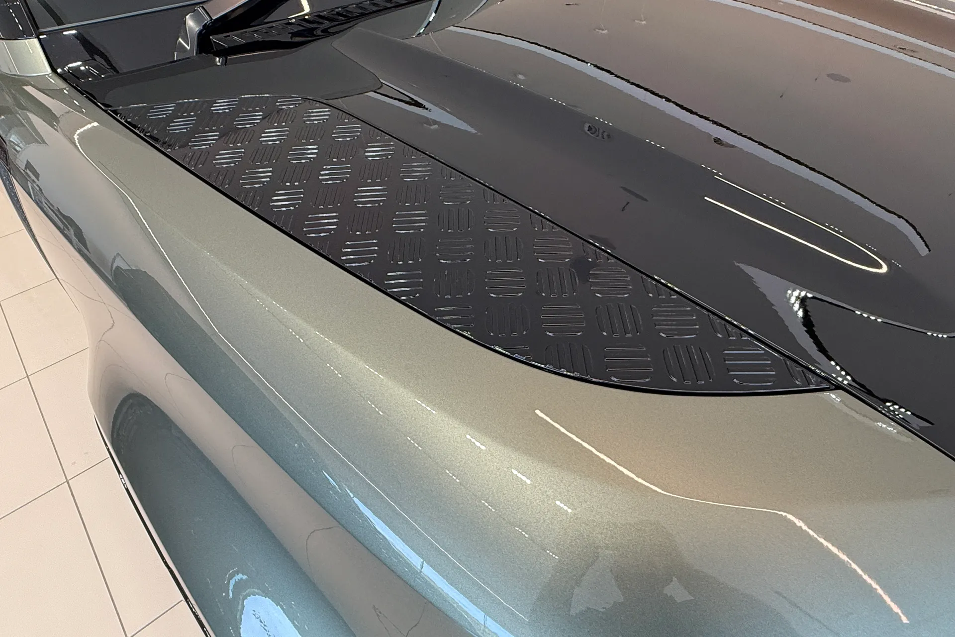 LAND ROVER Defender 90 thumbnail image number 18