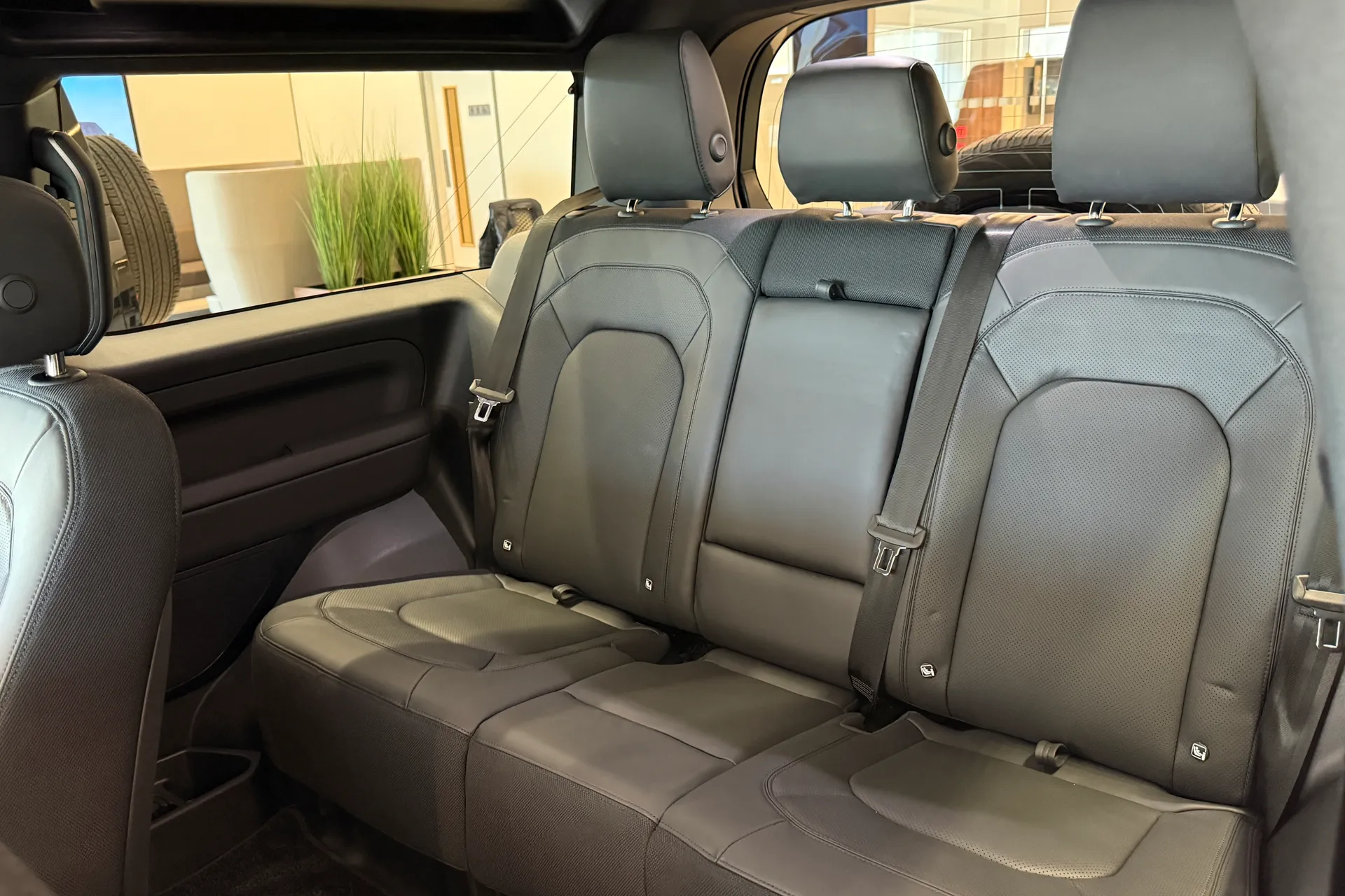 LAND ROVER Defender 90 thumbnail image number 62