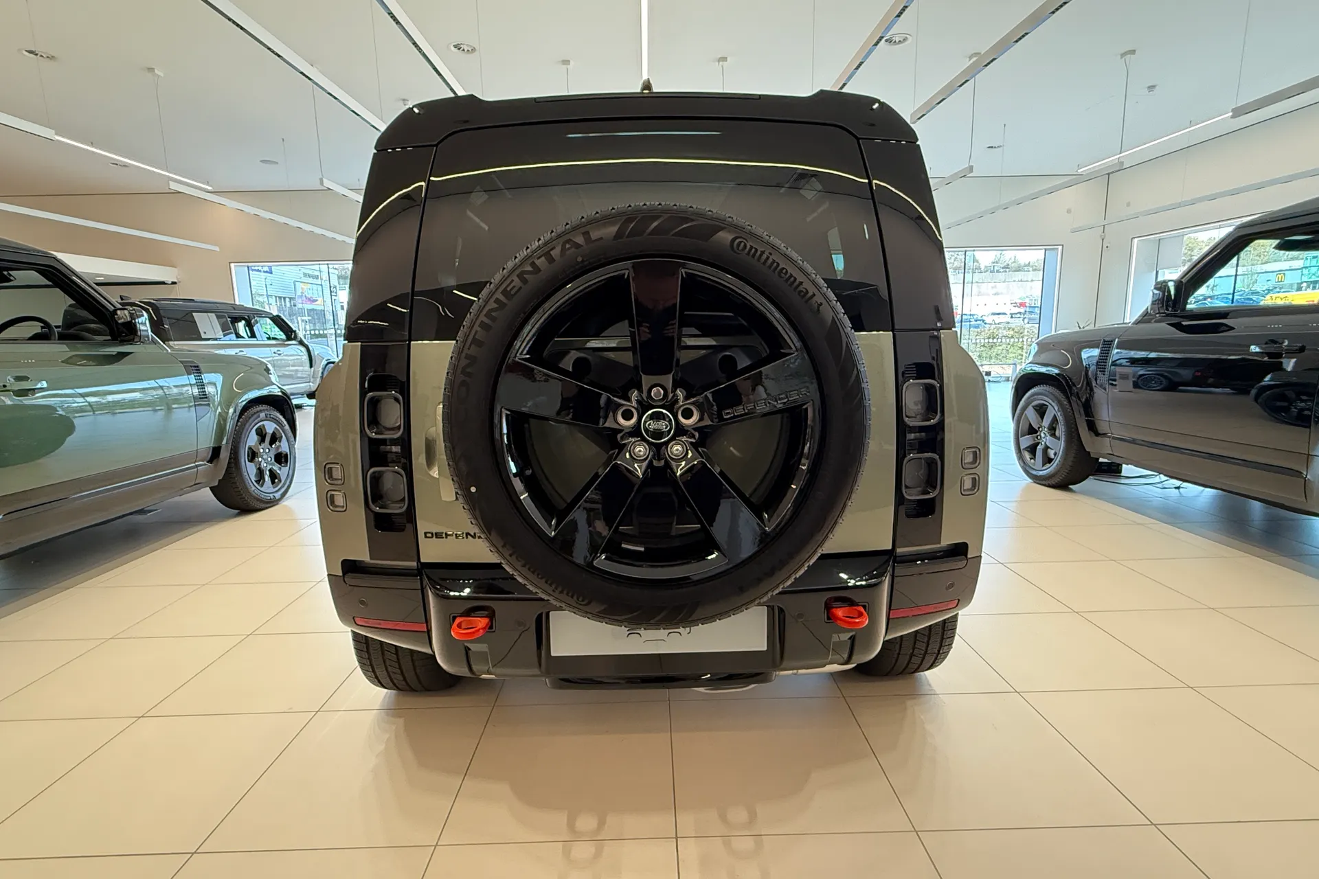 LAND ROVER Defender 90 thumbnail image number 7