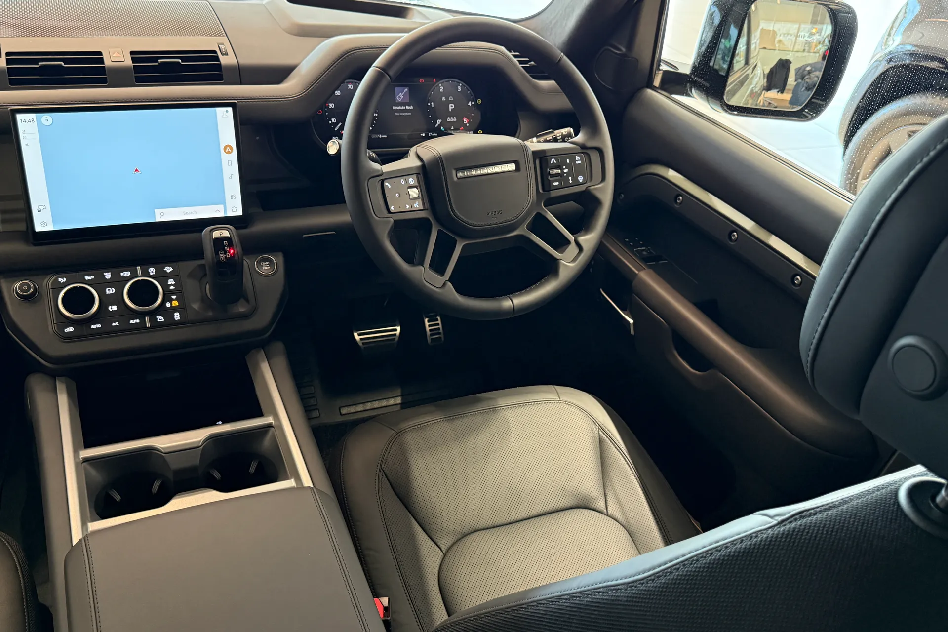 LAND ROVER Defender 90 thumbnail image number 56