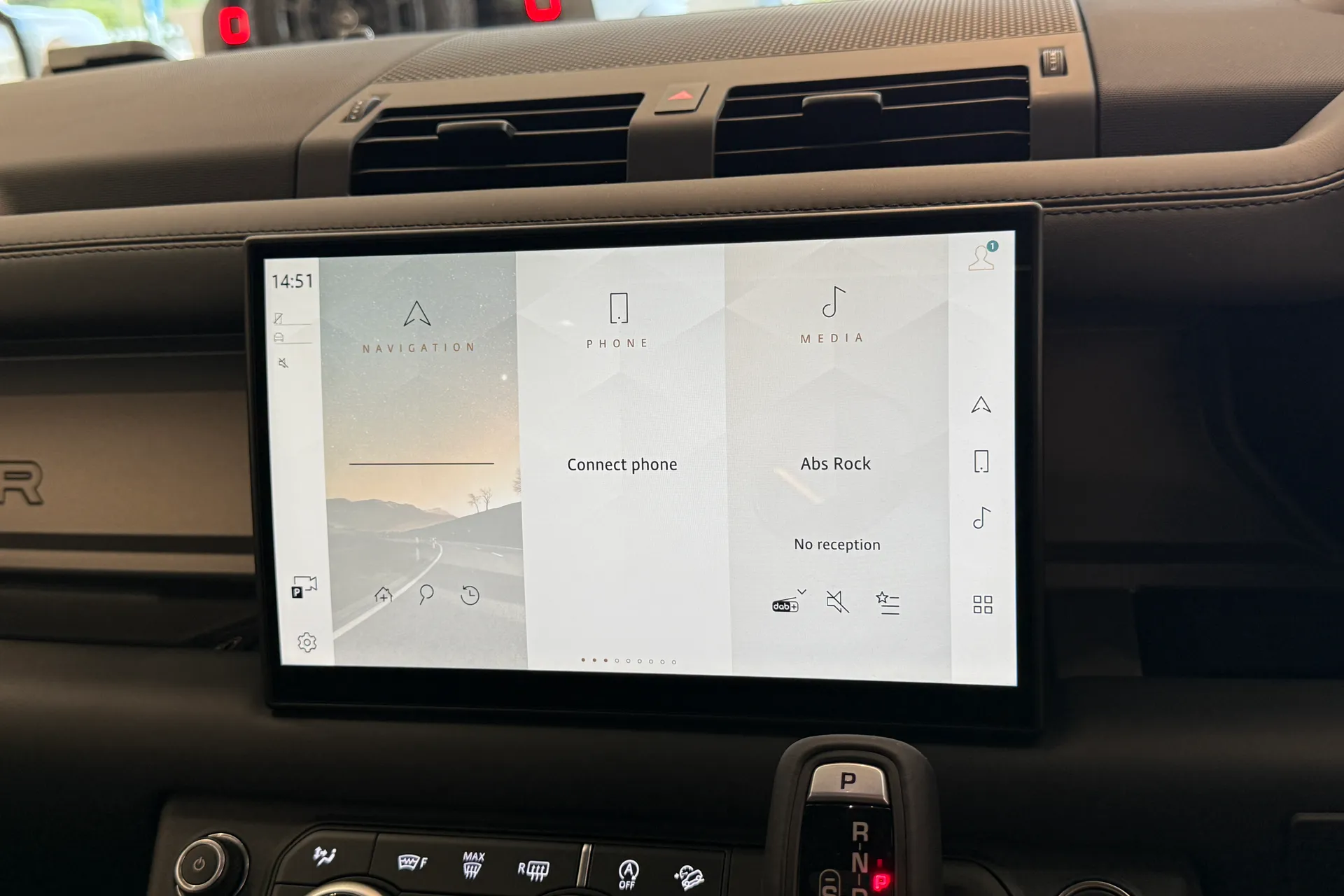 LAND ROVER Defender 90 thumbnail image number 64