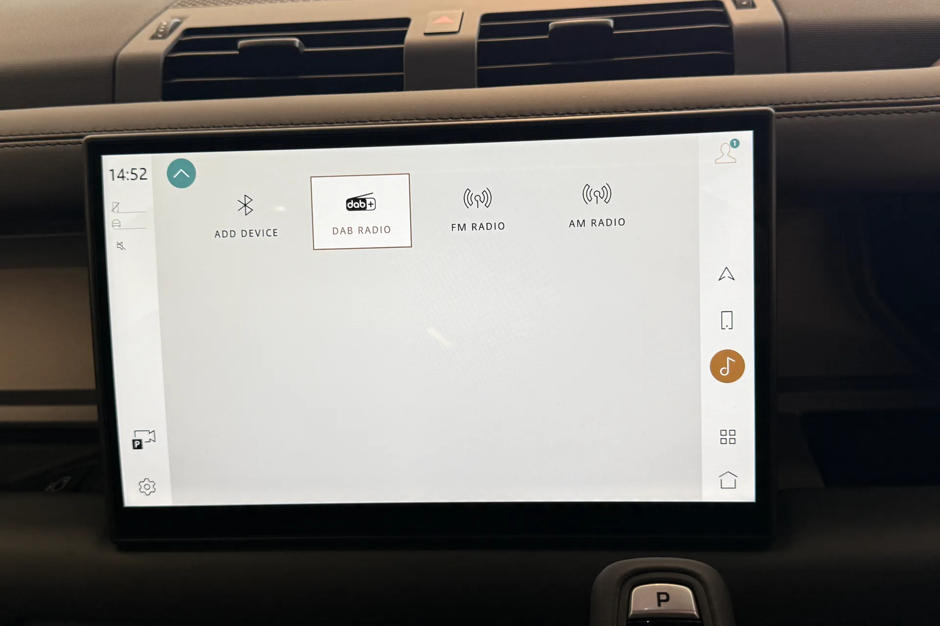 LAND ROVER Defender 90 thumbnail image number 28