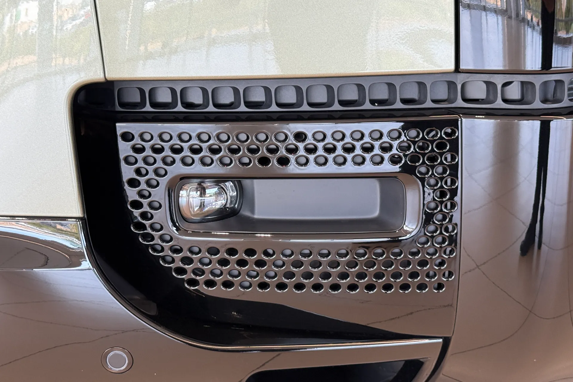 LAND ROVER Defender 90 thumbnail image number 20