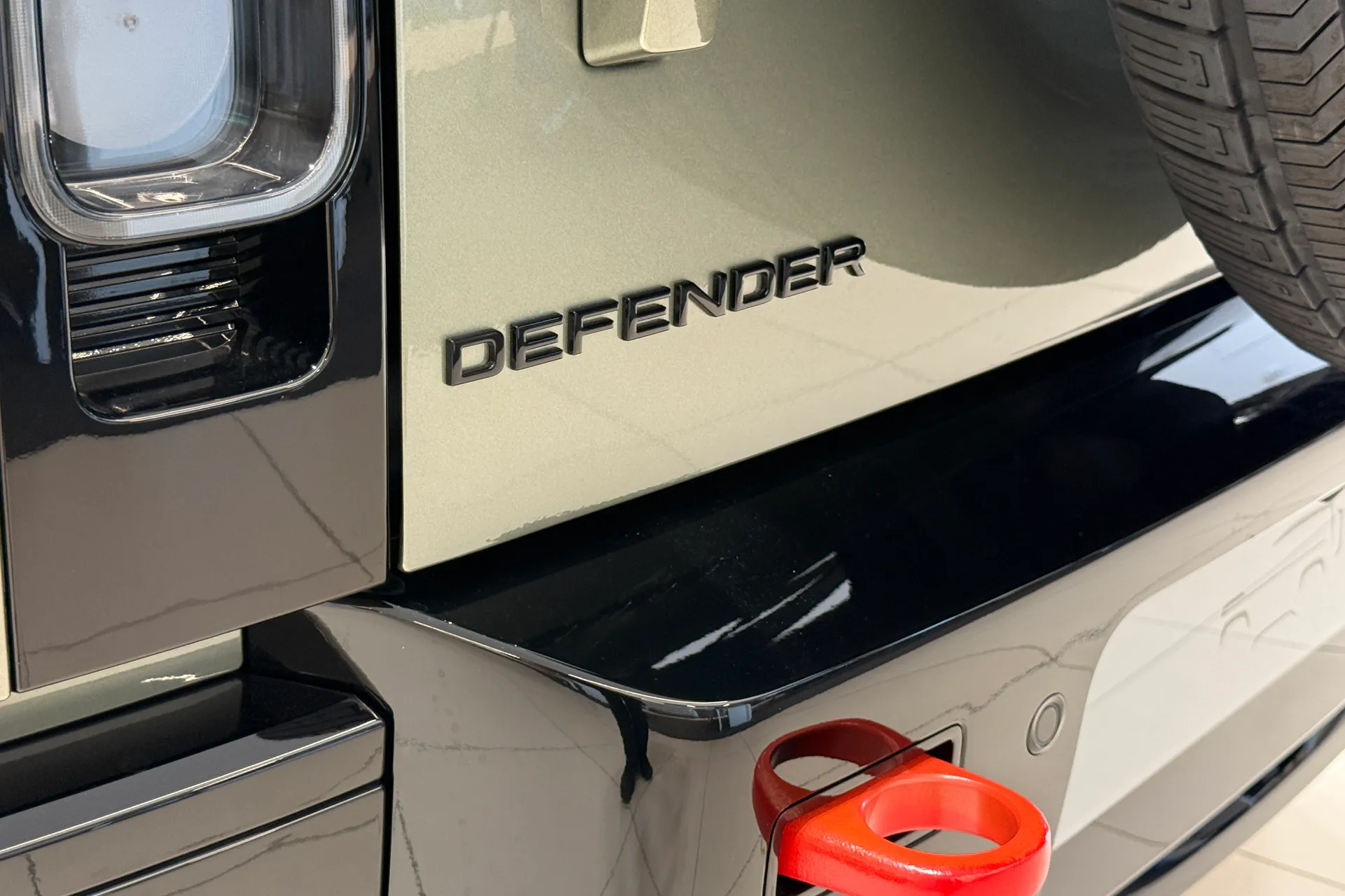 LAND ROVER Defender 90 thumbnail image number 46