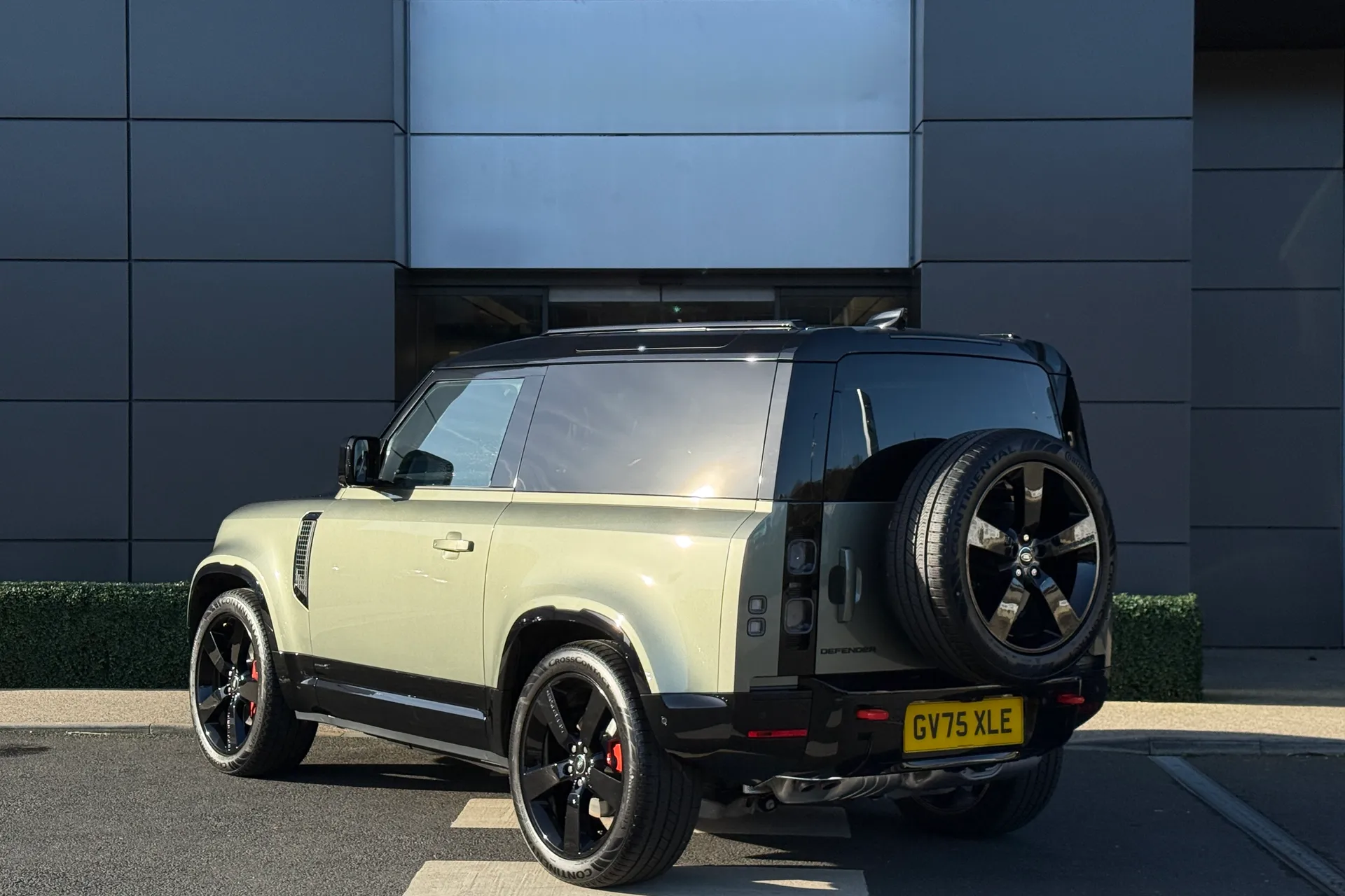 LAND ROVER DEFENDER thumbnail image number 17