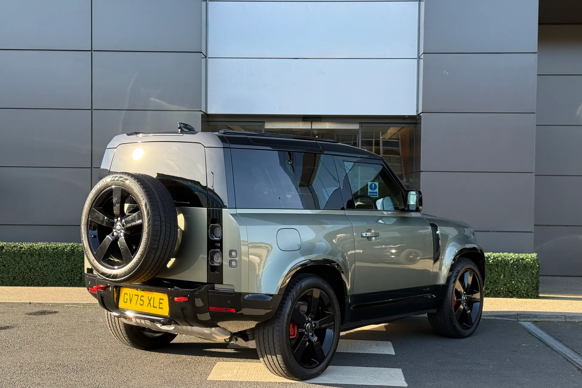 LAND ROVER DEFENDER thumbnail image number 14