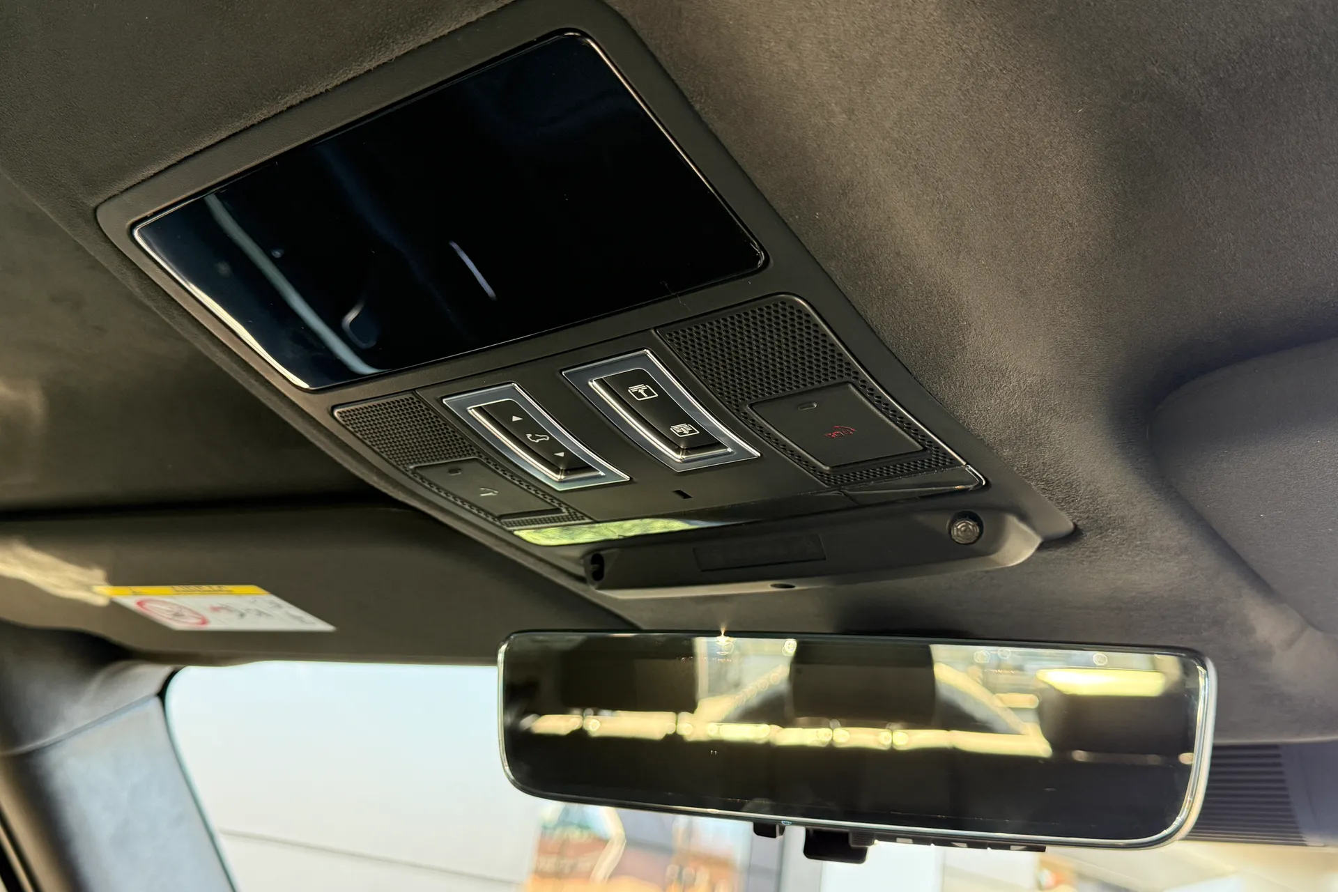 LAND ROVER DEFENDER thumbnail image number 45