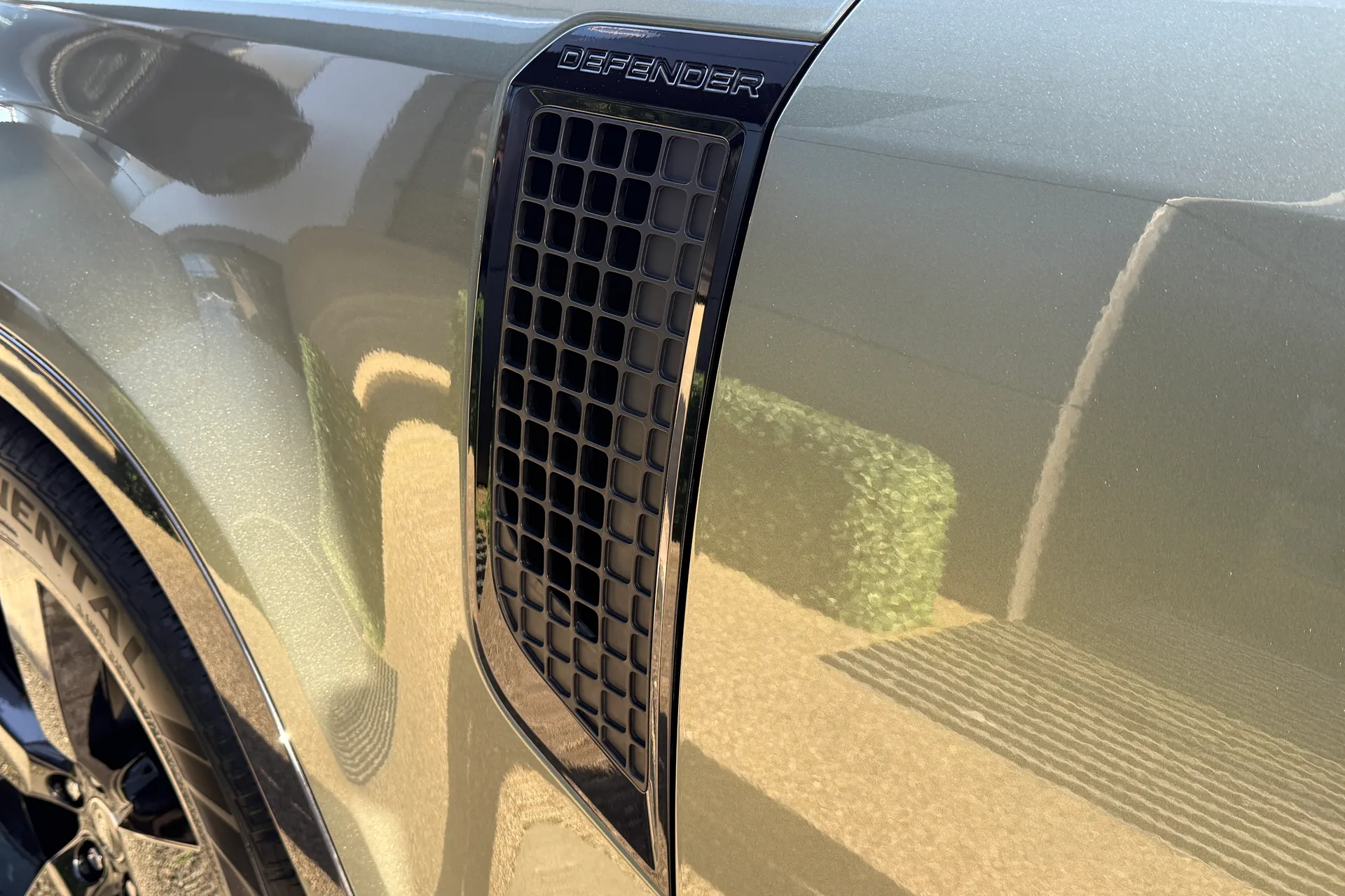 LAND ROVER DEFENDER thumbnail image number 31