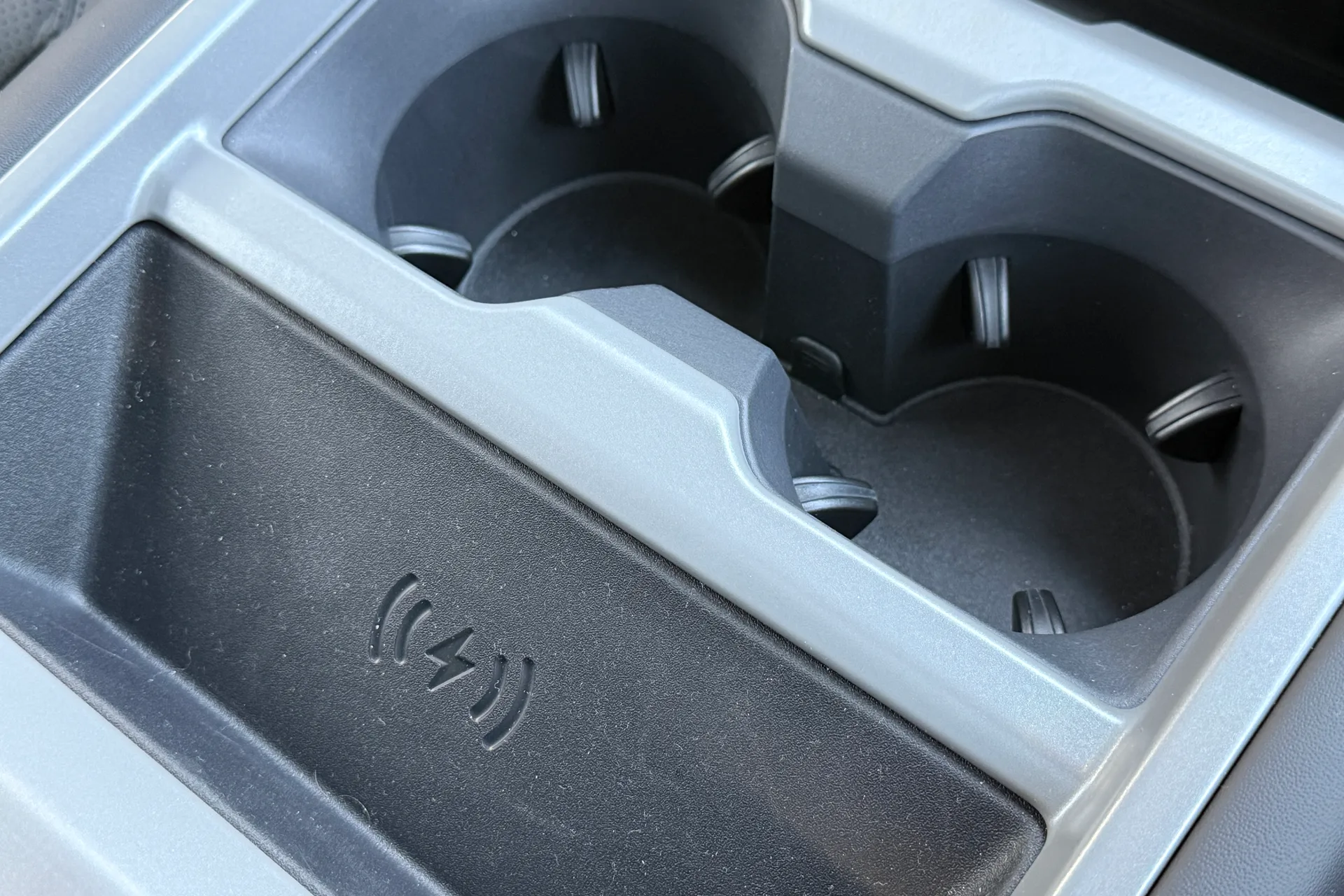 LAND ROVER DEFENDER thumbnail image number 34