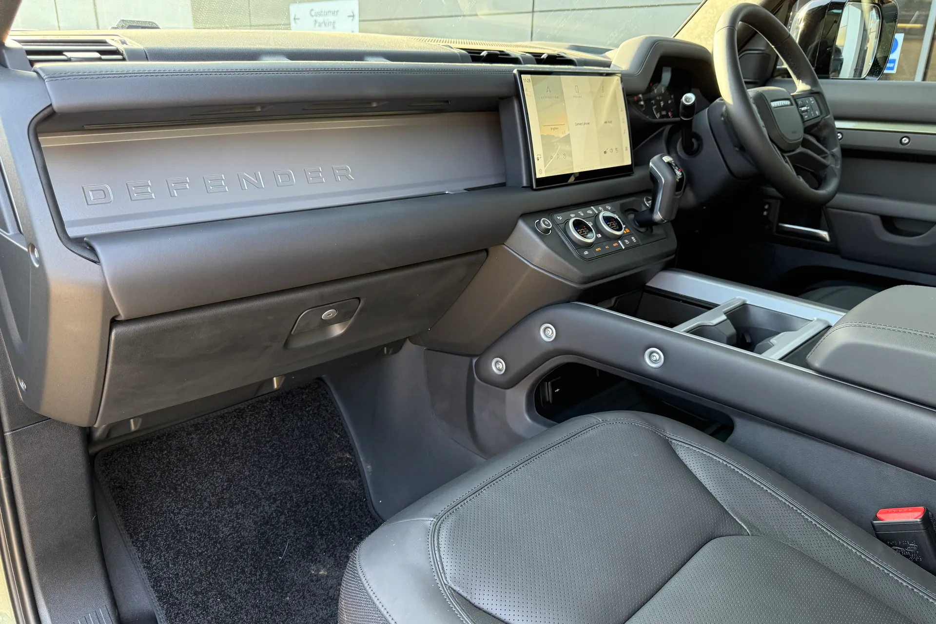 LAND ROVER DEFENDER thumbnail image number 58