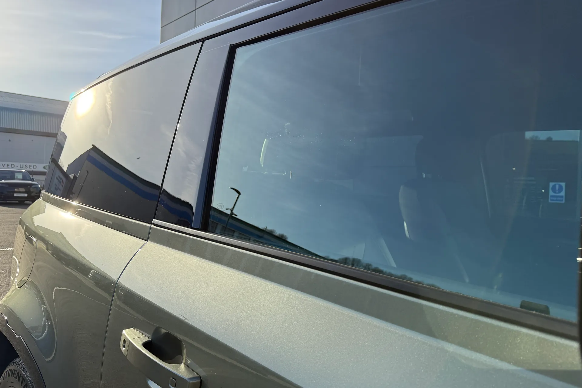 LAND ROVER DEFENDER thumbnail image number 28