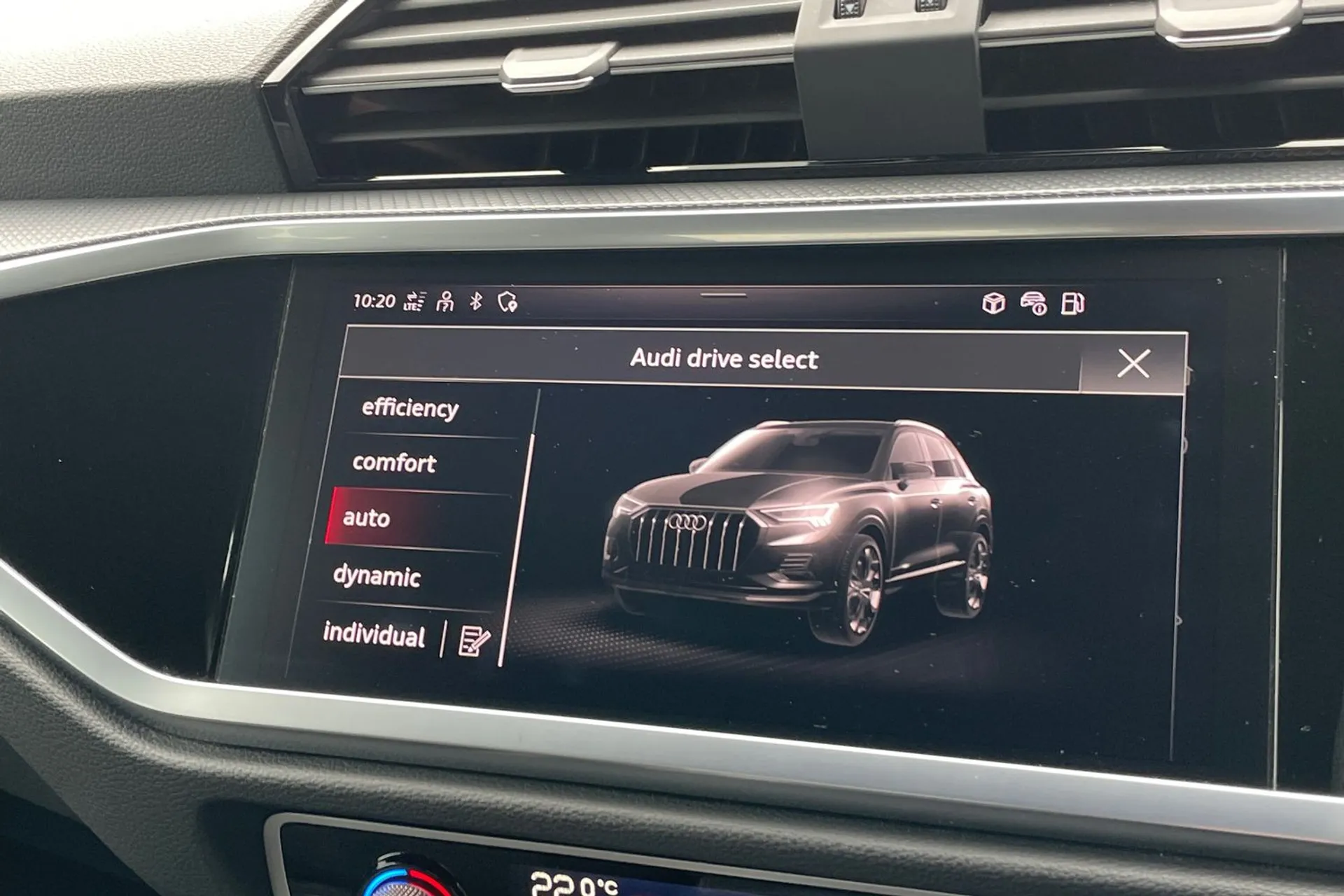 Audi Q3 thumbnail image number 46