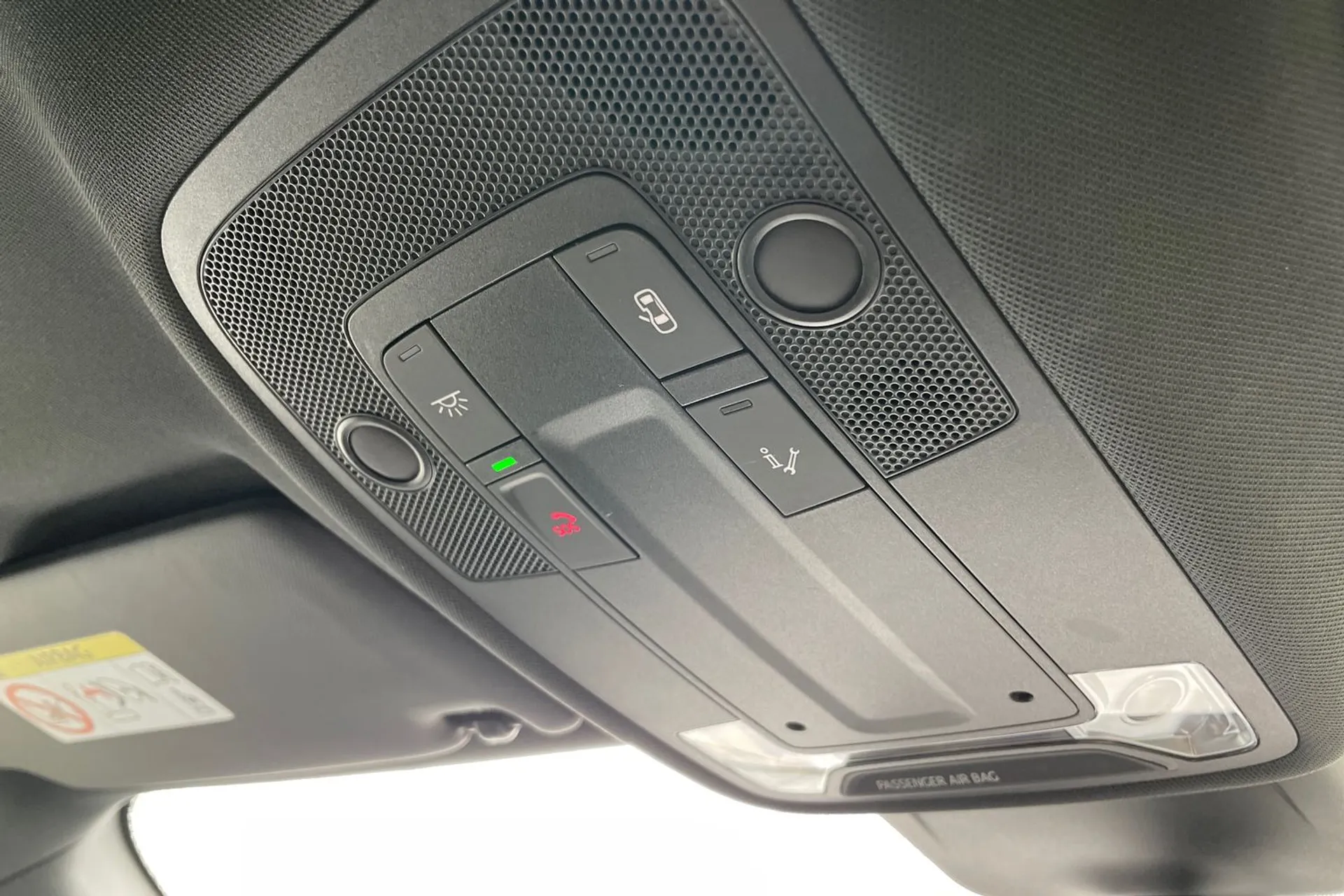 Audi Q3 thumbnail image number 48