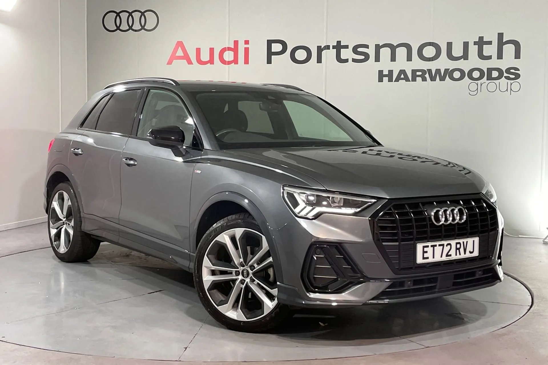 Audi Q3 focused image