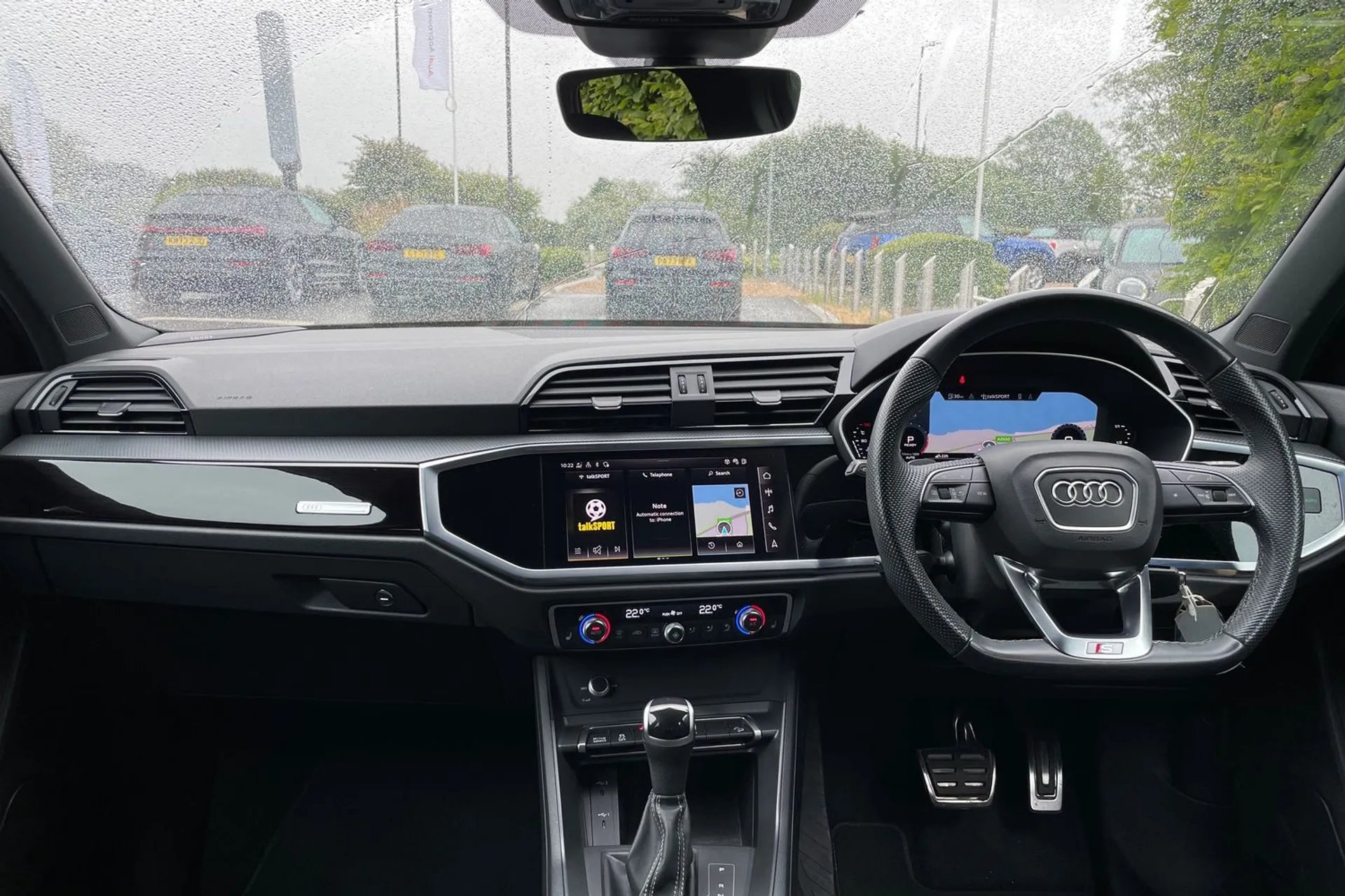 Audi Q3 thumbnail image number 3
