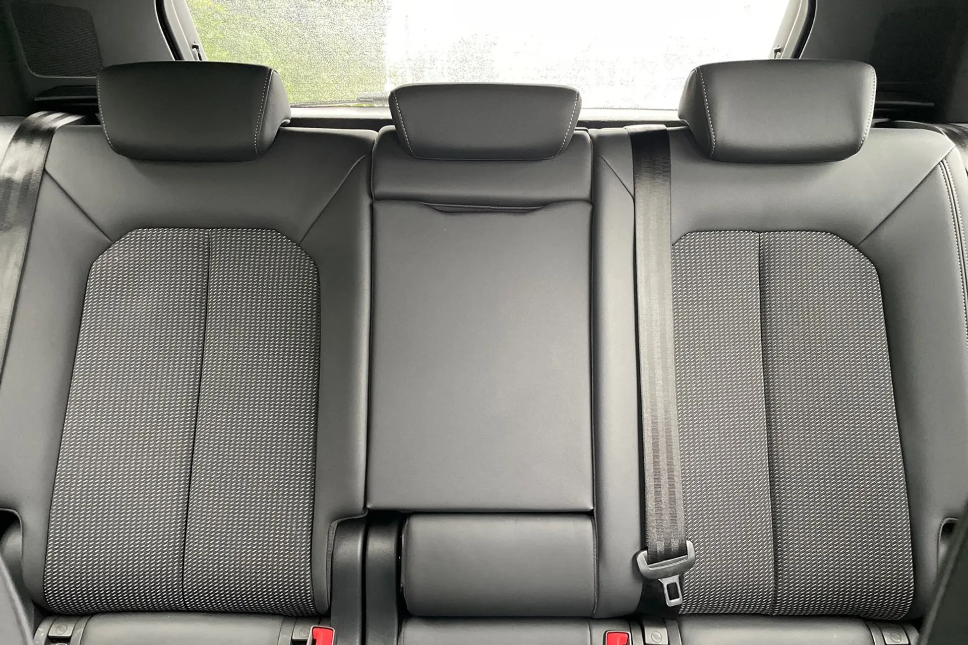 Audi Q3 thumbnail image number 34