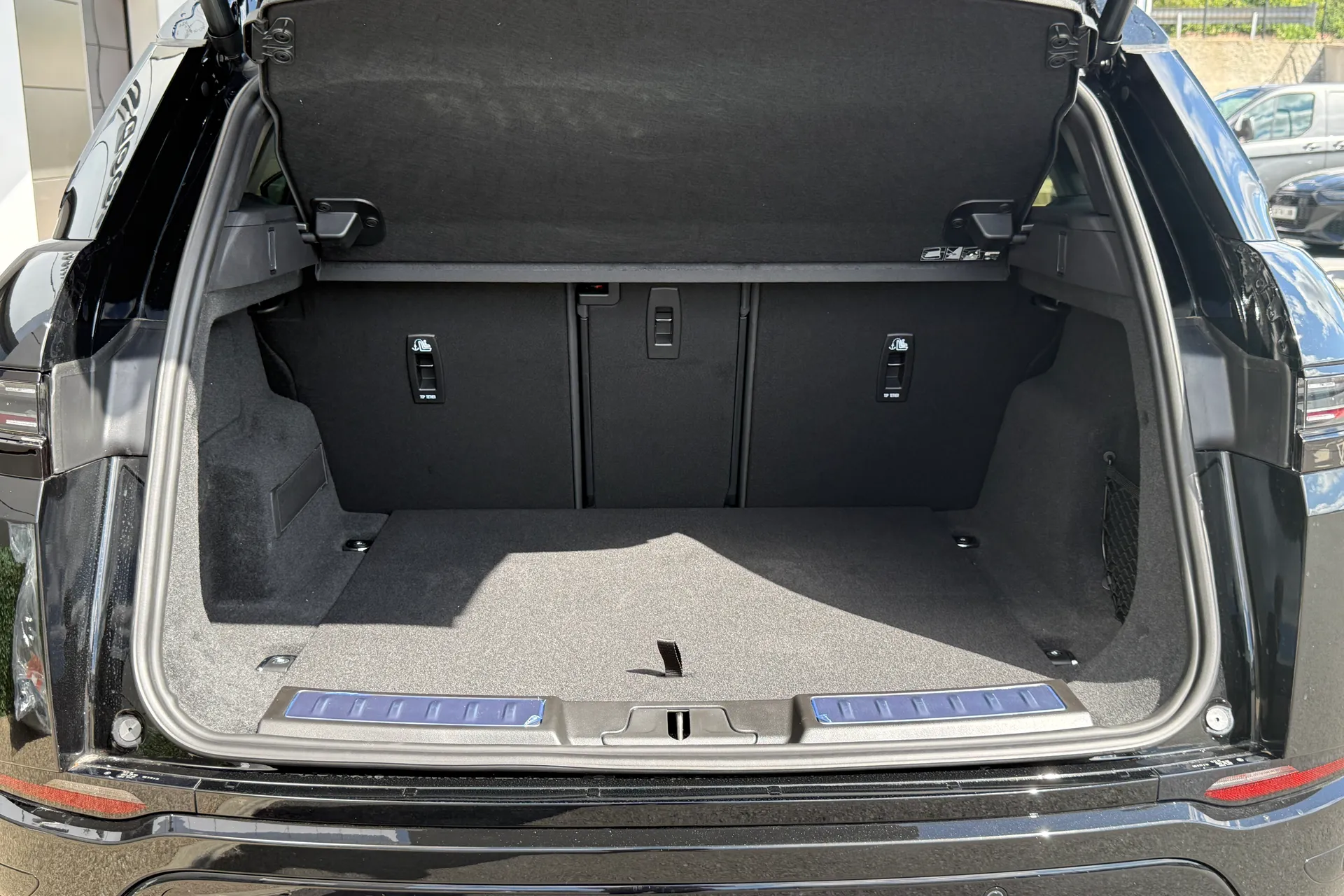 LAND ROVER RANGE ROVER EVOQUE thumbnail image number 33