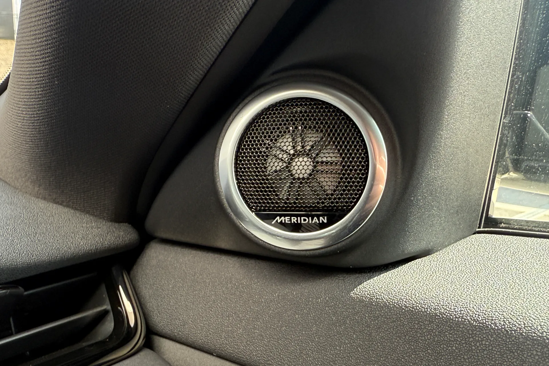 LAND ROVER RANGE ROVER EVOQUE thumbnail image number 20